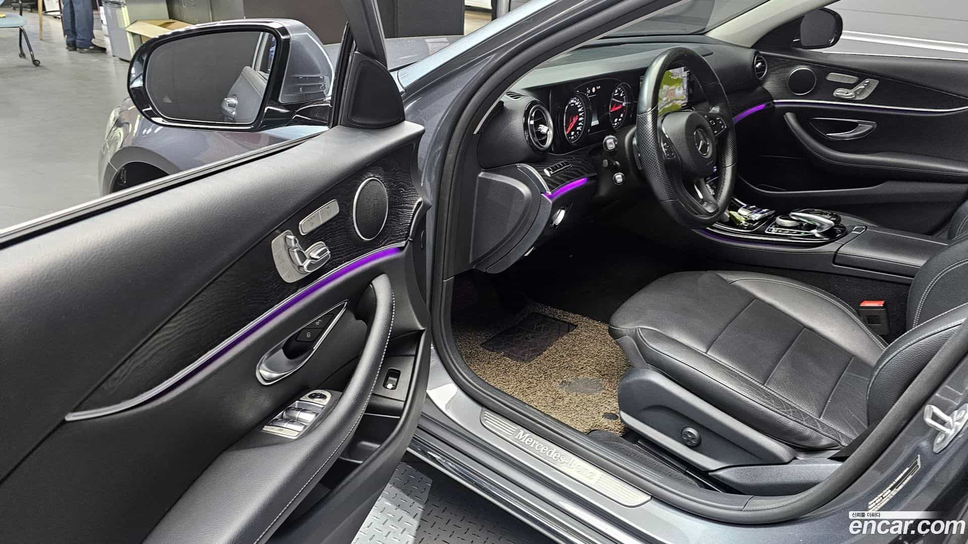 E-Class Mercedes-Benz 2017.7-INNER-010