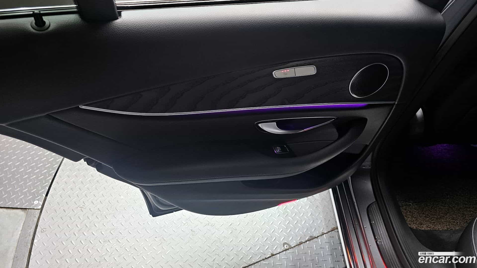 E-Class Mercedes-Benz 2017.7-INNER-035