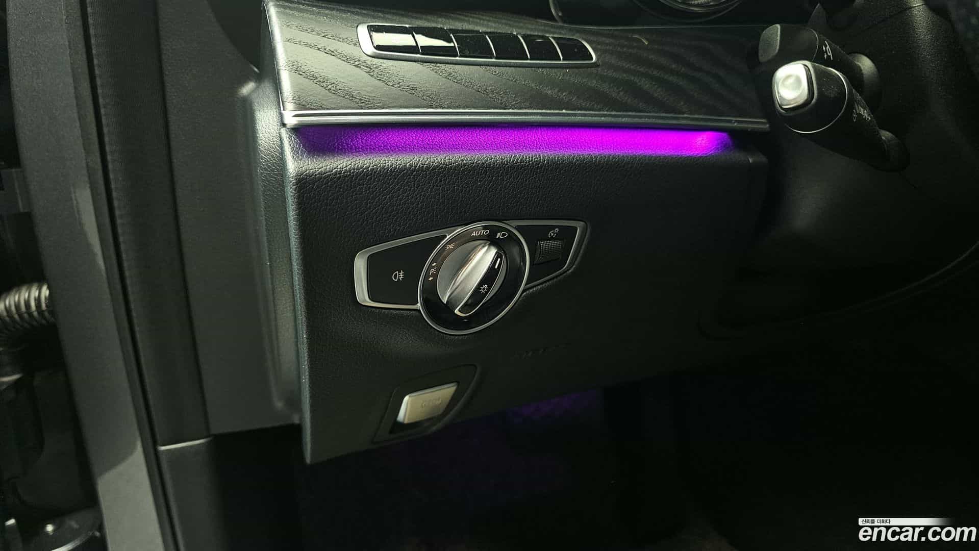 E-Class Mercedes-Benz 2017.7-OPTION-041
