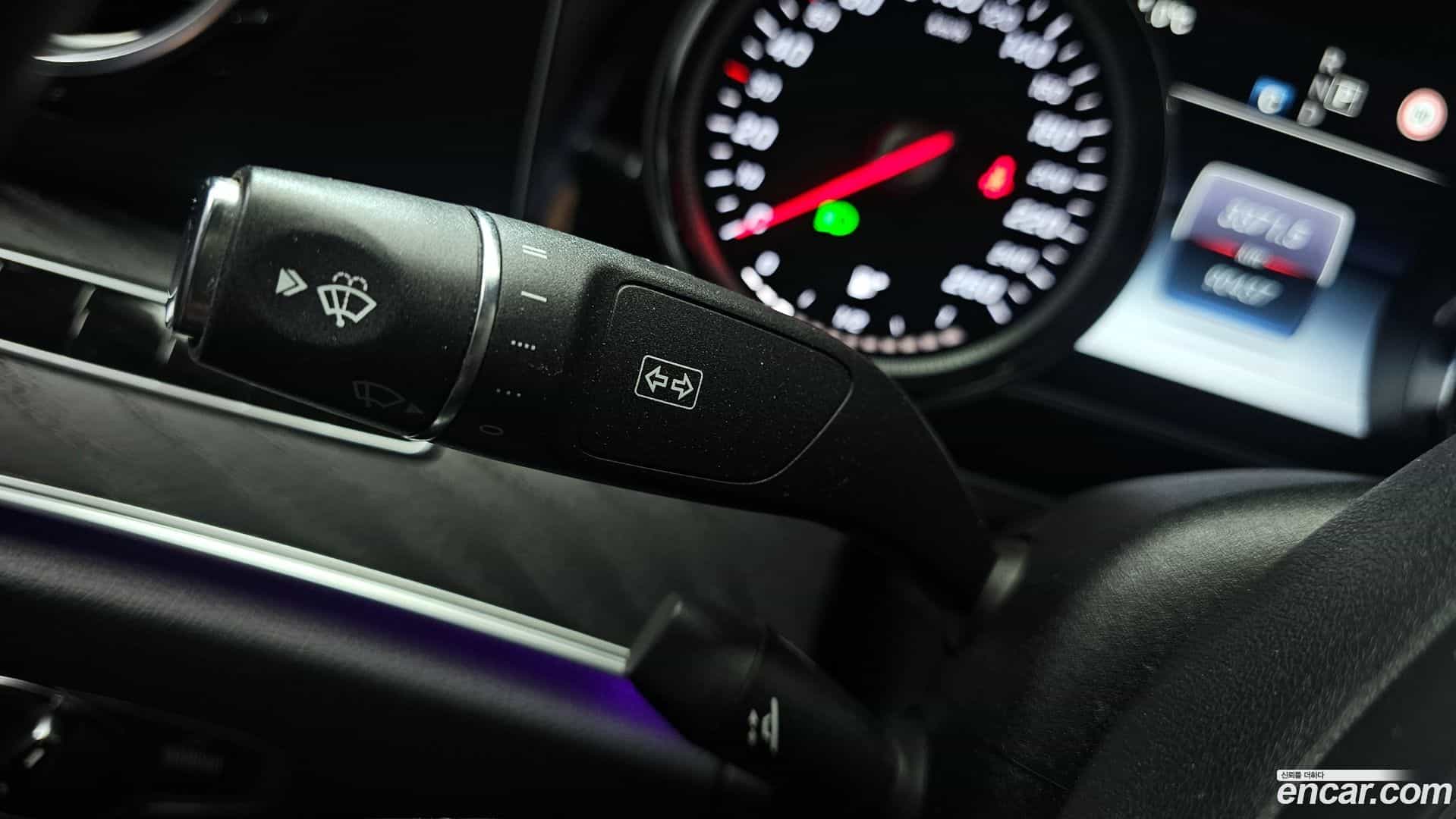 E-Class Mercedes-Benz 2017.7-OPTION-042
