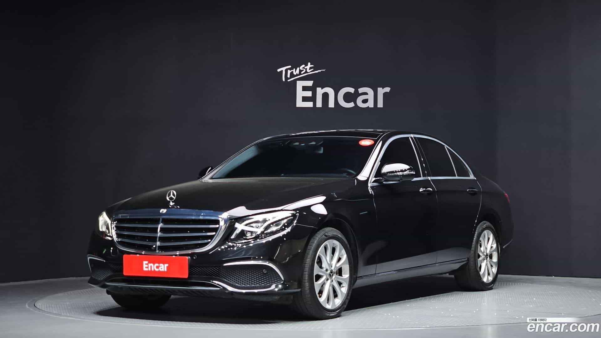 E-Class Mercedes-Benz 2019.0-OUTER-001