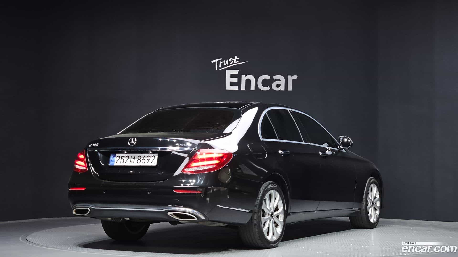 E-Class Mercedes-Benz 2019.0-OUTER-002