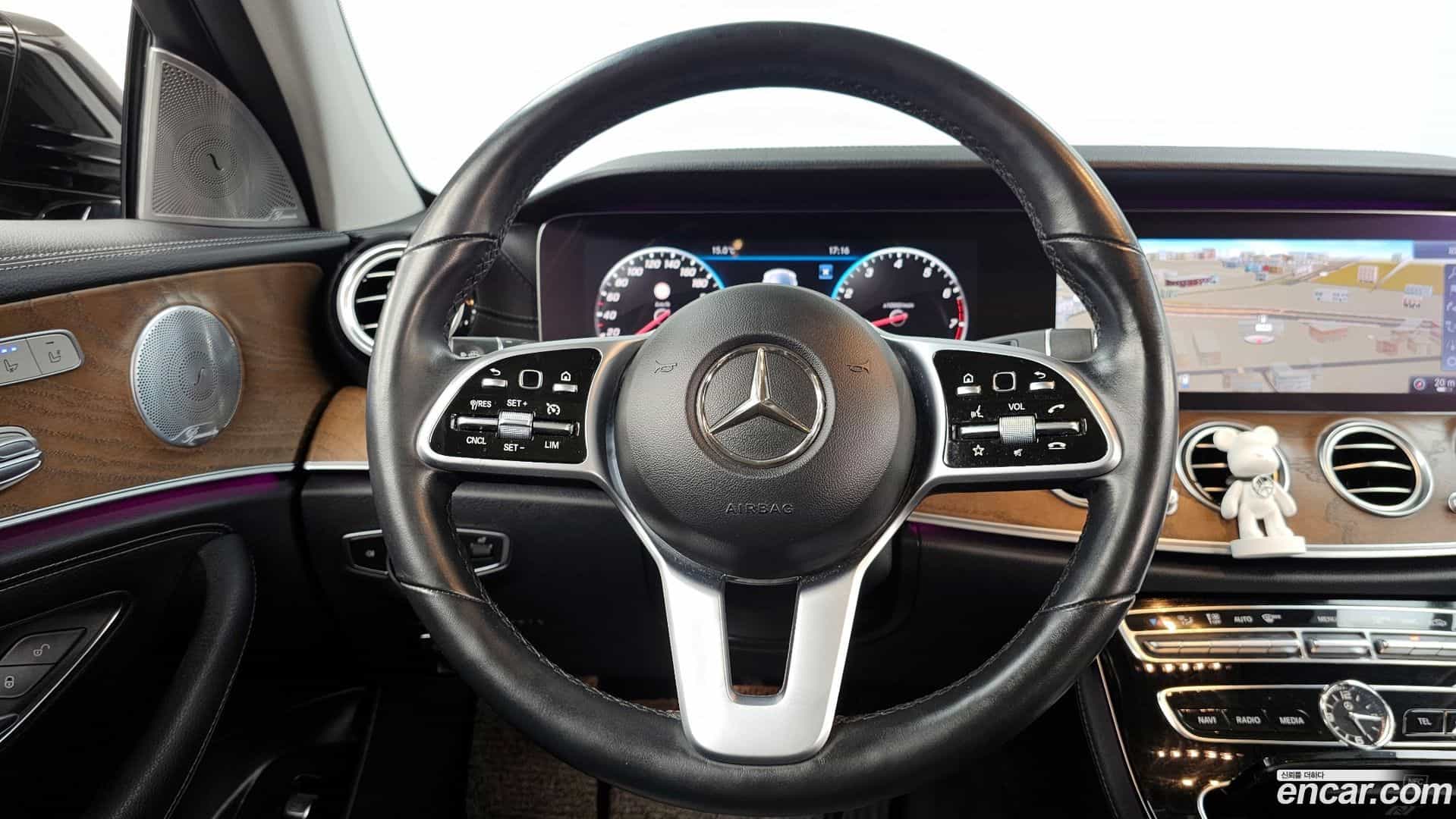 E-Class Mercedes-Benz 2019.0-OPTION-017