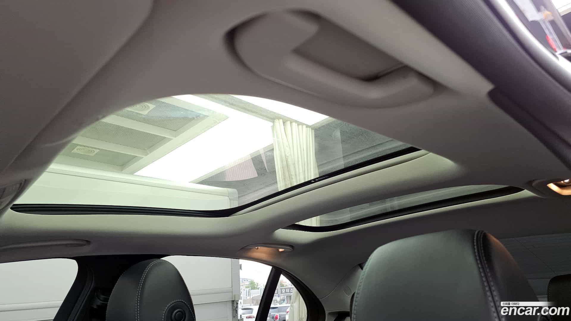E-Class Mercedes-Benz 2019.0-OPTION-022