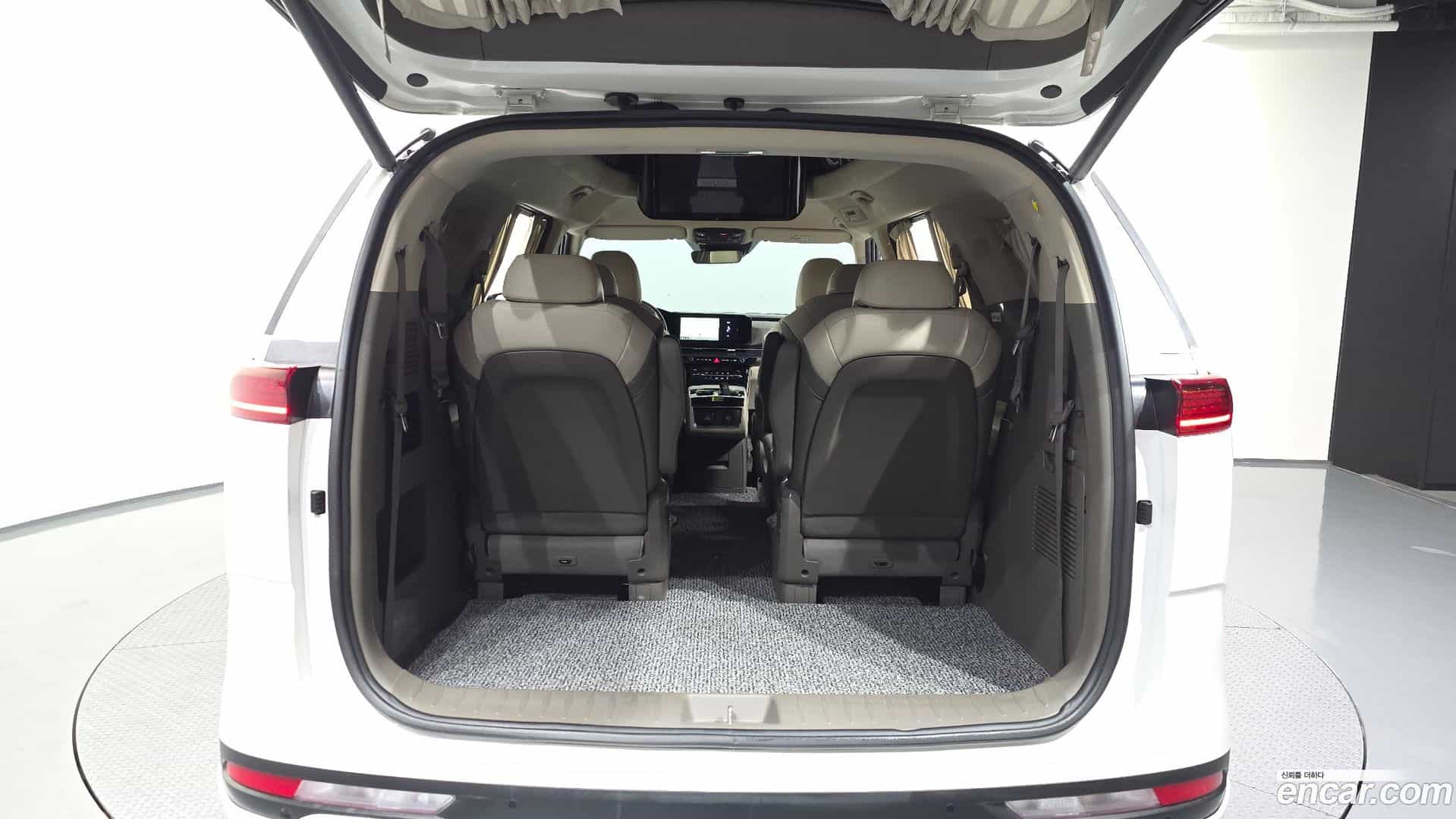Canival Kia 2023.5-OPTION-024