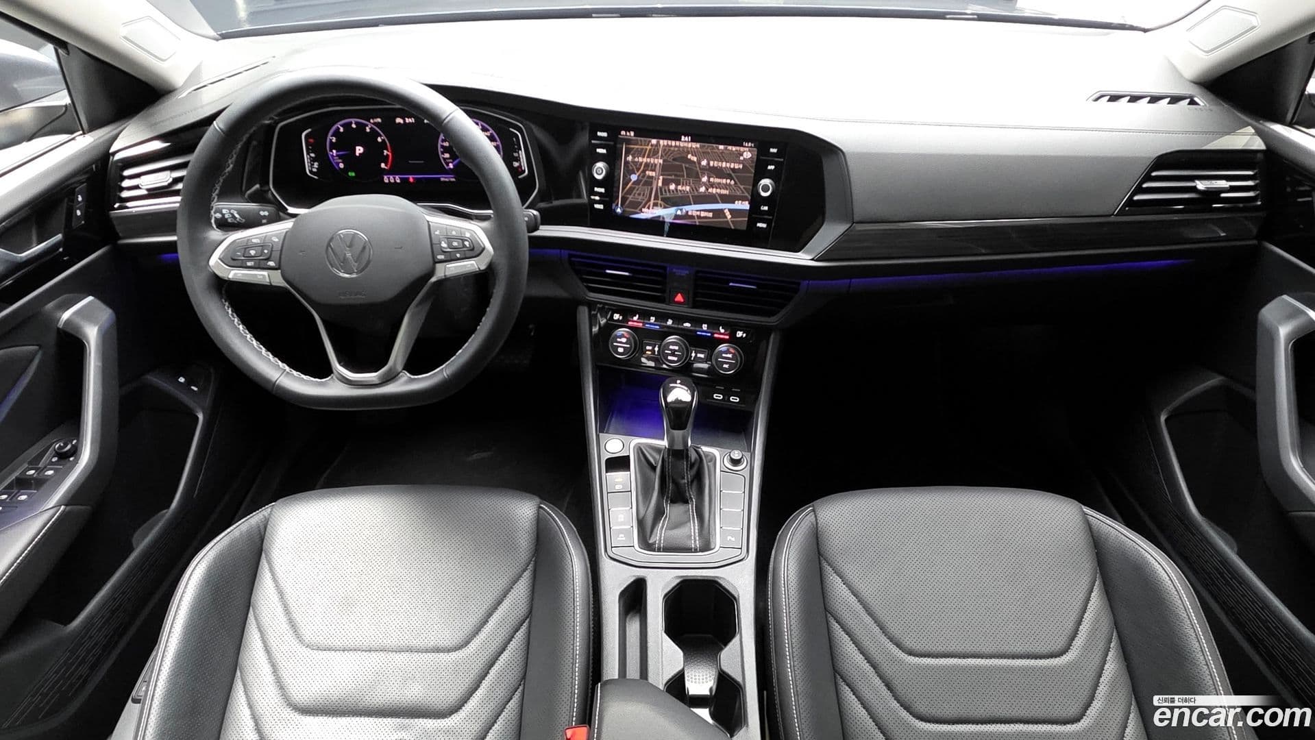 Main__Slider__Photo:Jetta Volkswagen 2023.7-6