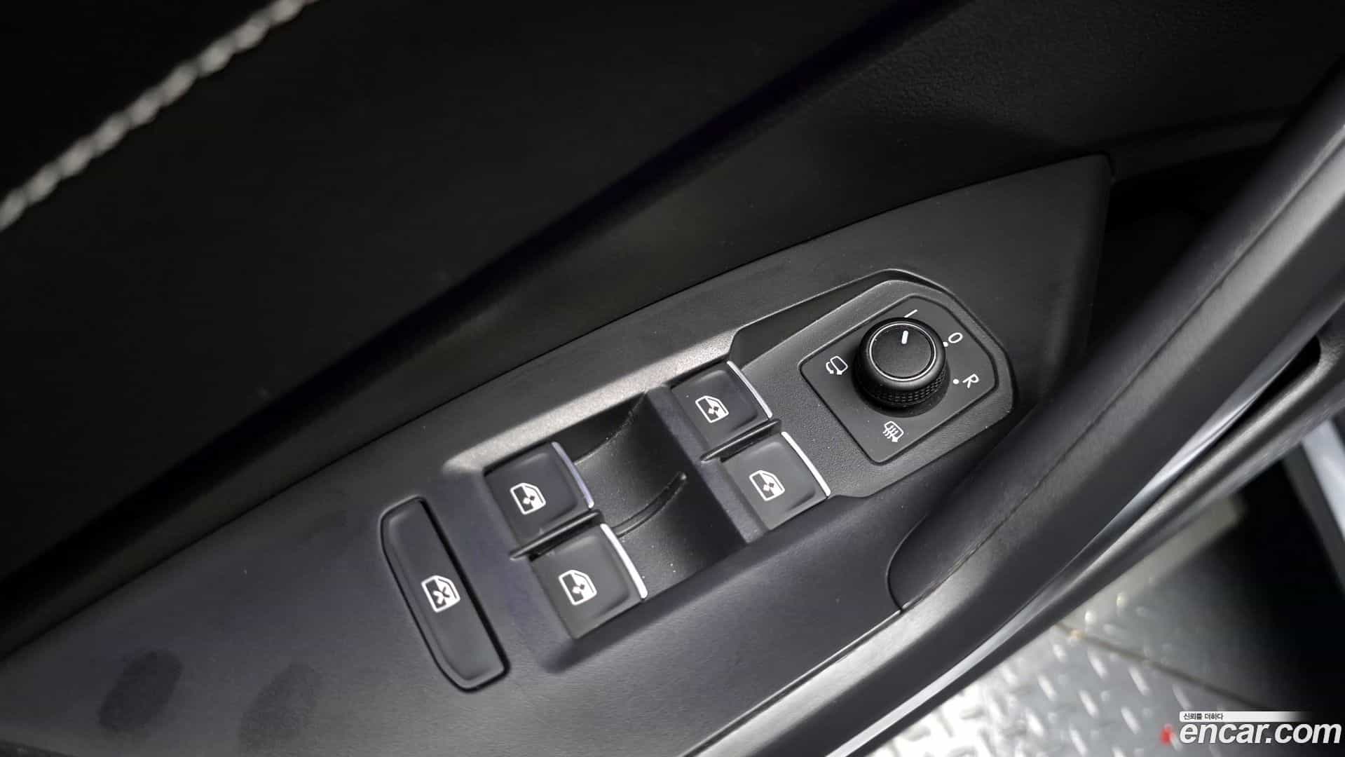 Jetta Volkswagen 2023.7-OPTION-049