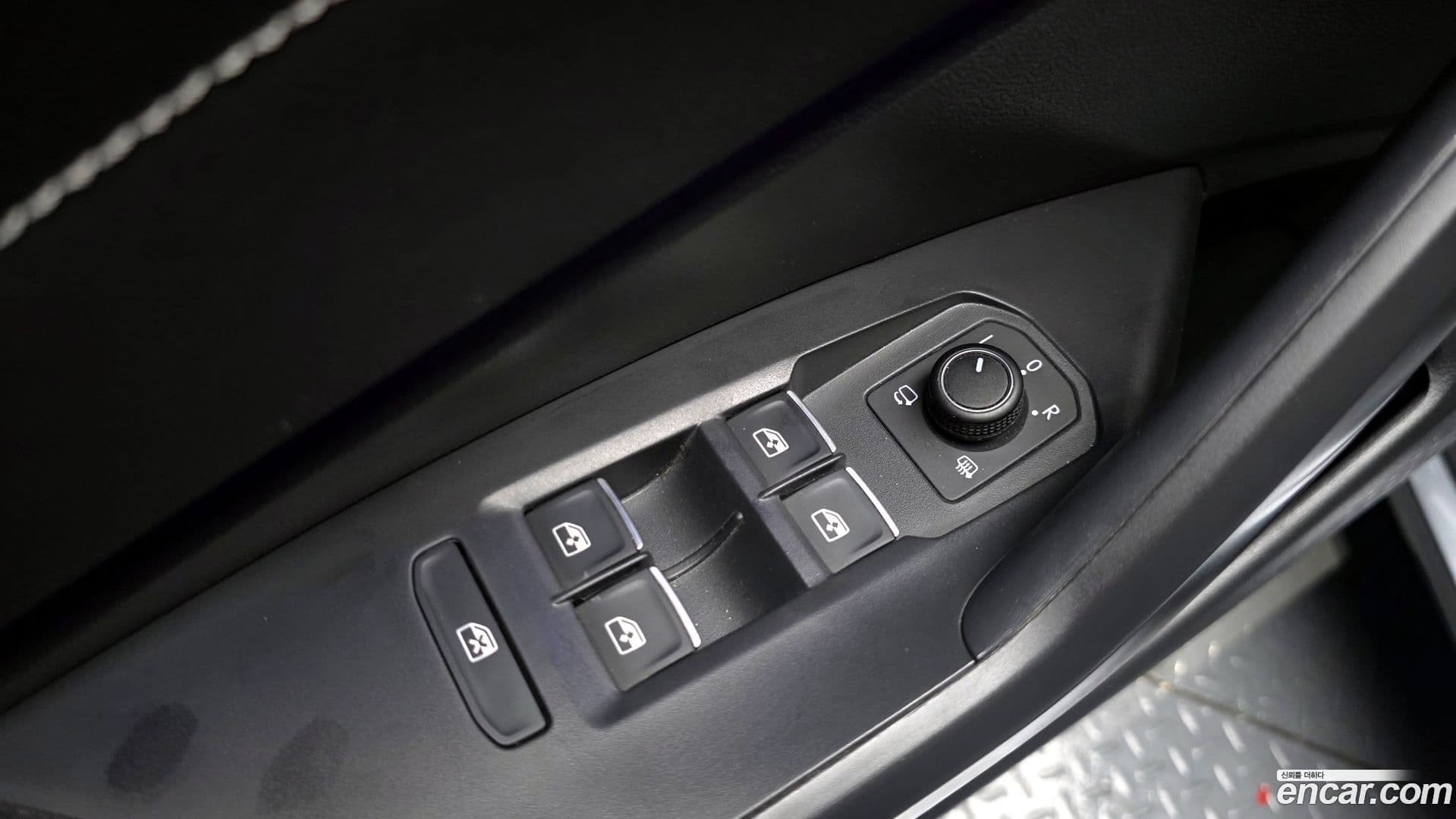 Main__Slider__Photo:Jetta Volkswagen 2023.7-35