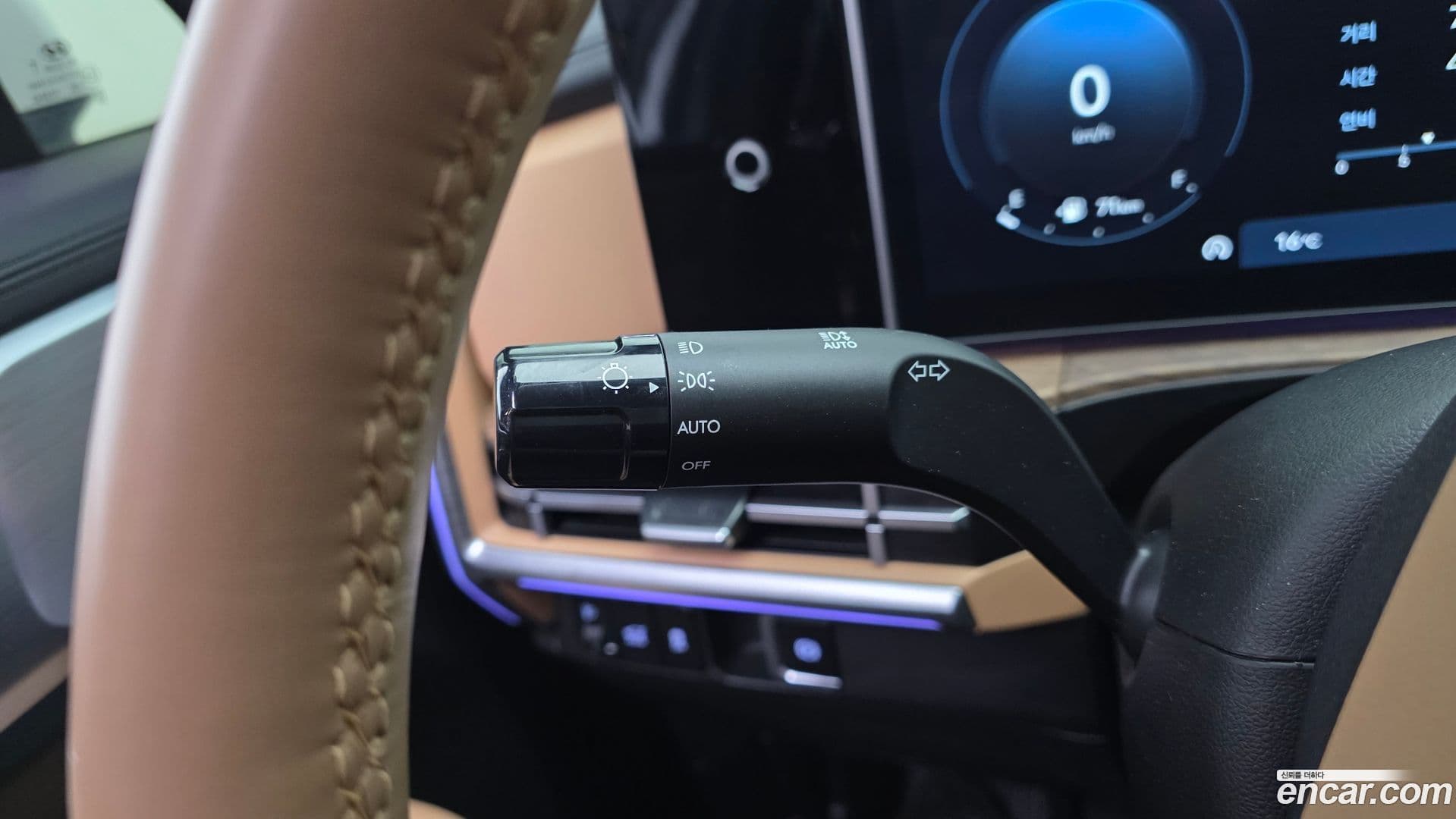 Main__Slider__Photo:Santafe Hyundai 2024.4-27