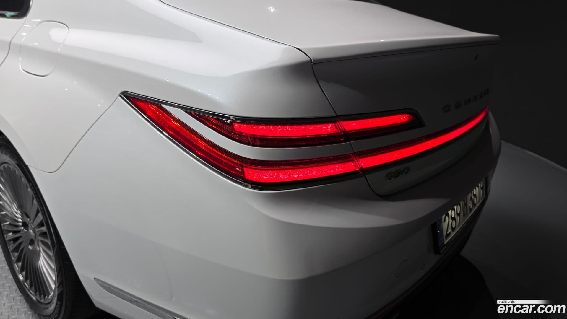Main__Slider__Photo:G90 Genesis 2020.10-22