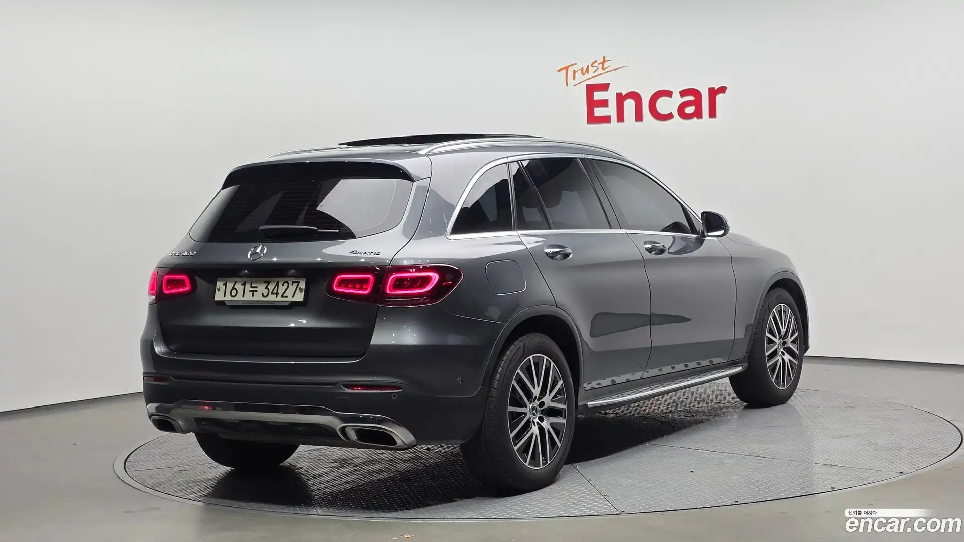 GLC-Class Mercedes-Benz 2020.0-OUTER-002