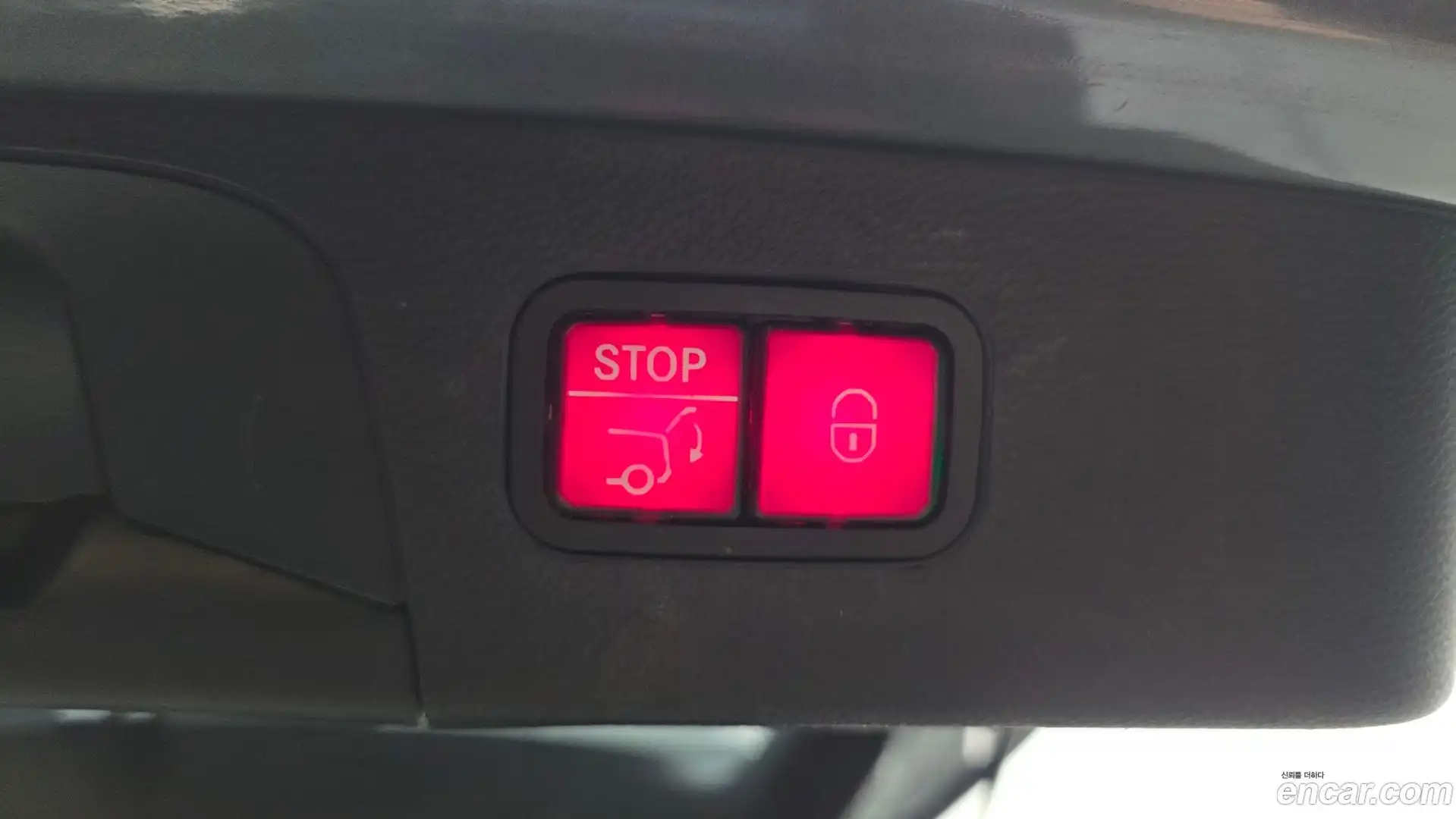 GLC-Class Mercedes-Benz 2020.0-OPTION-024