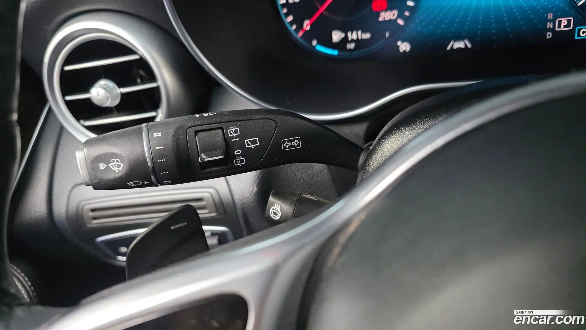 GLC-Class Mercedes-Benz 2020.0-OPTION-043