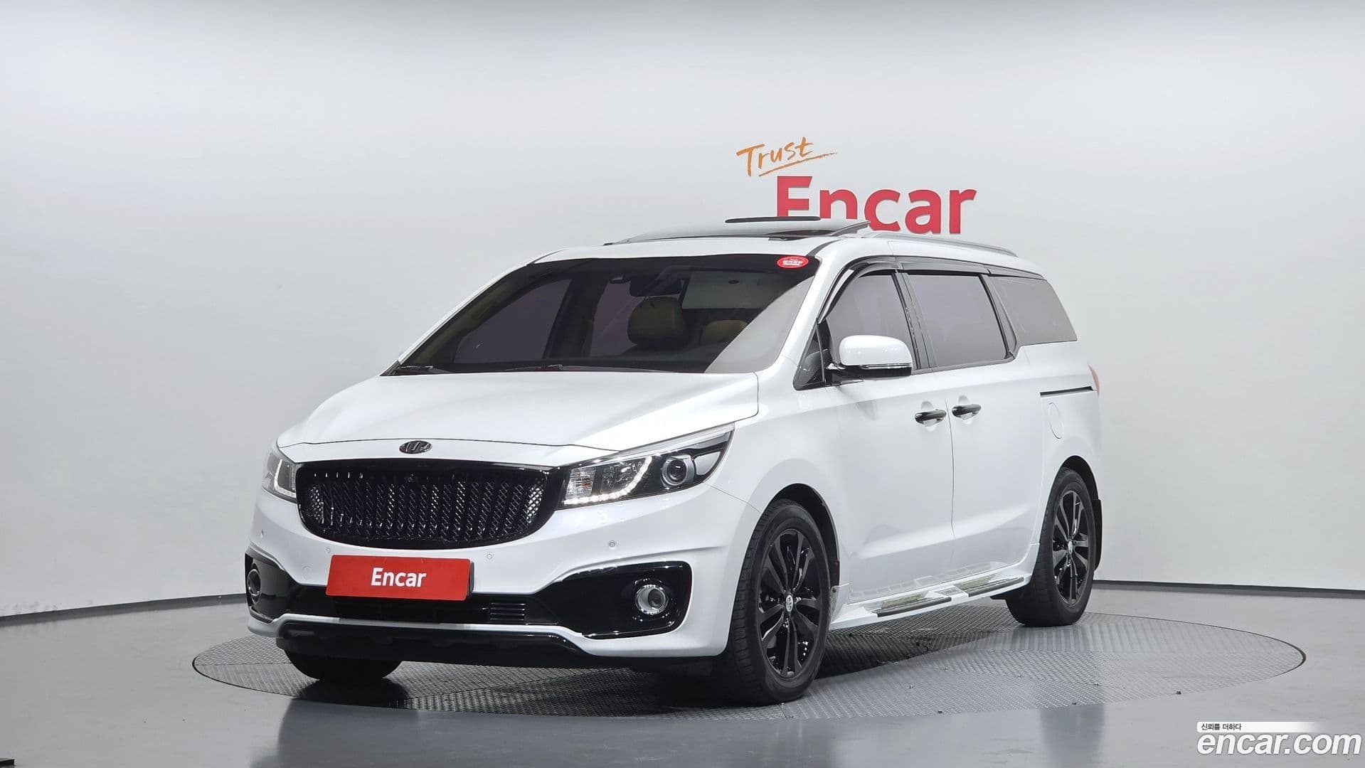 Main__Slider__Photo:Canival Kia 2017.7-0