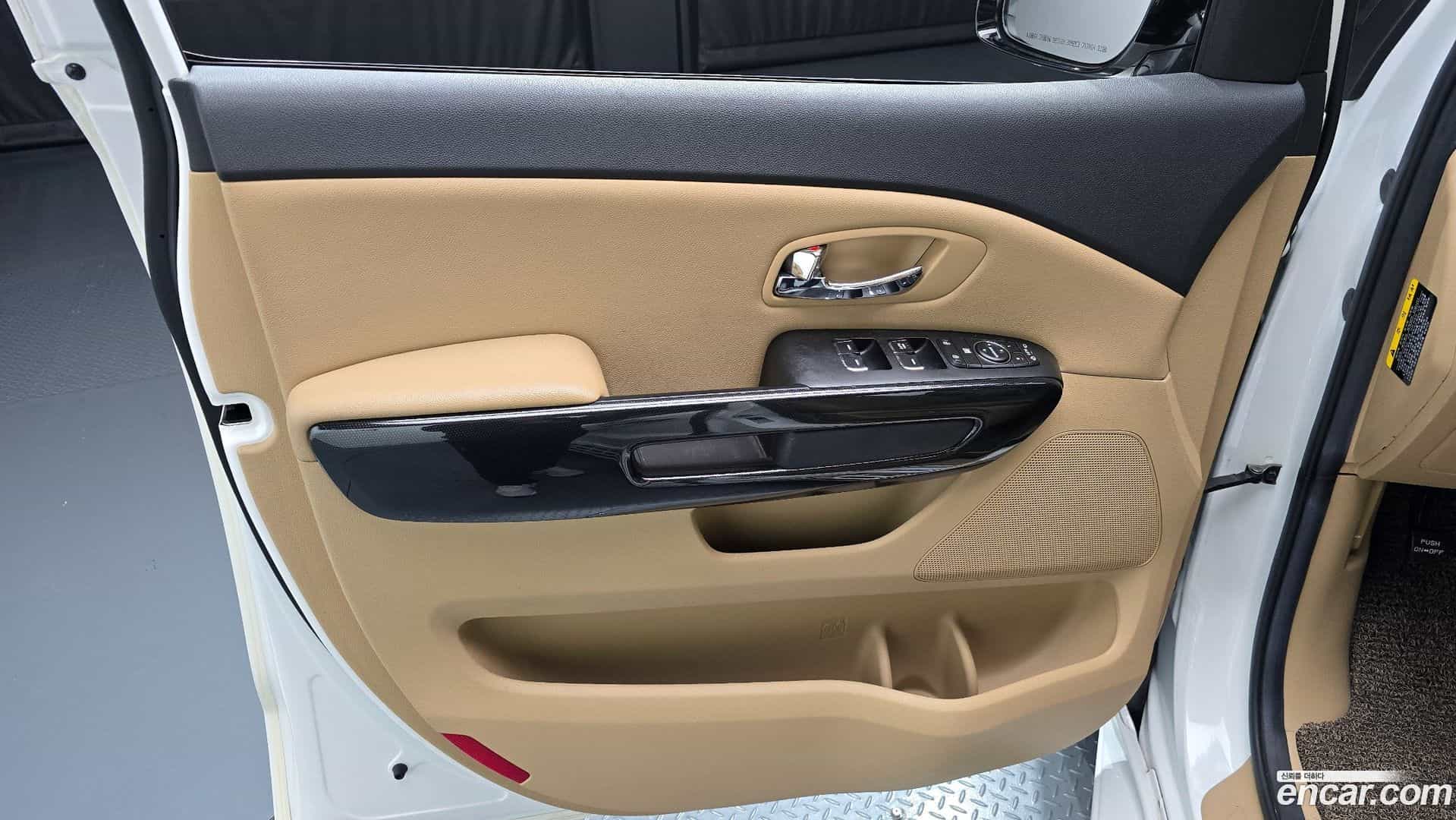 Canival Kia 2017.7-INNER-034