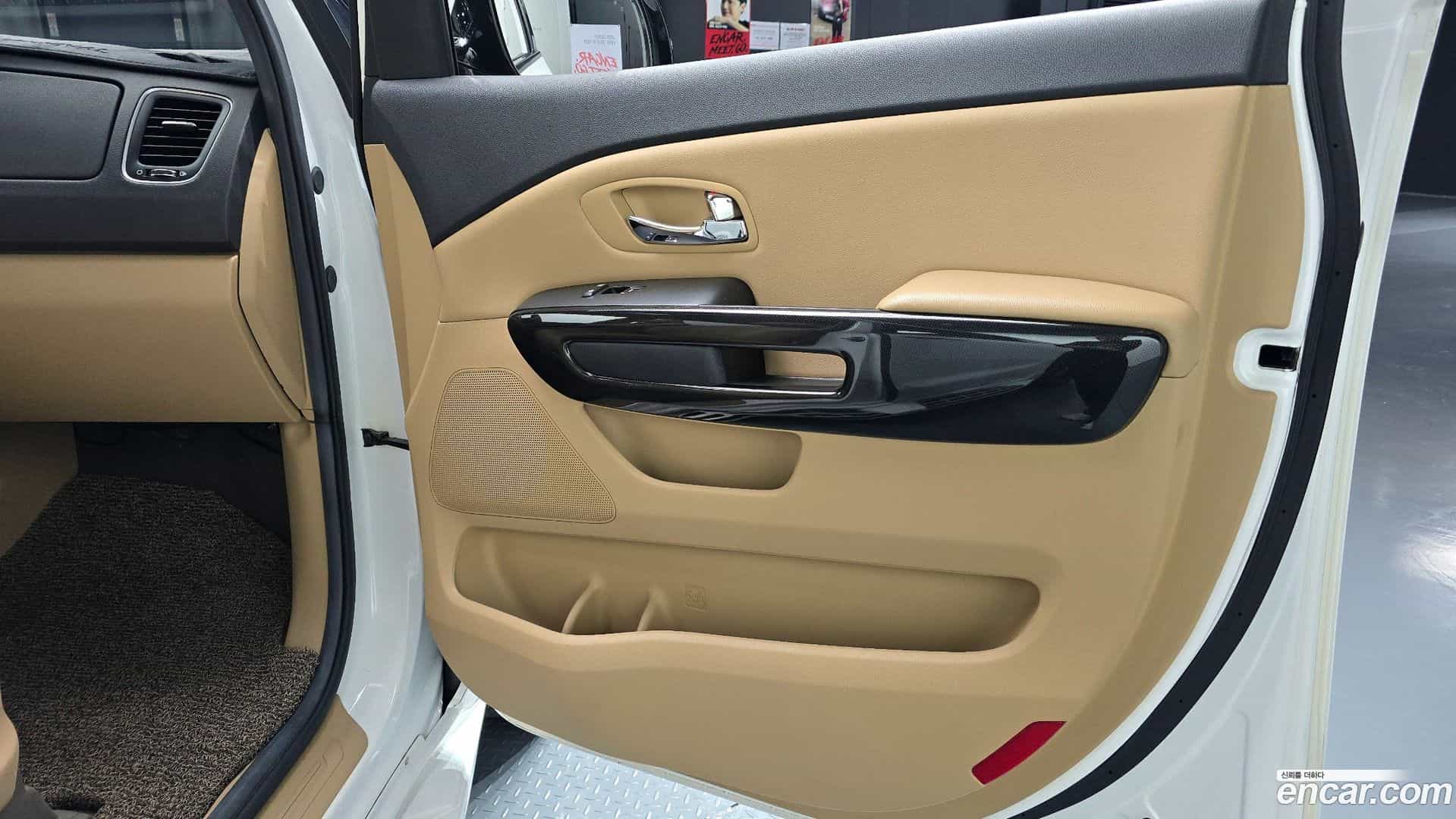 Canival Kia 2017.7-INNER-035