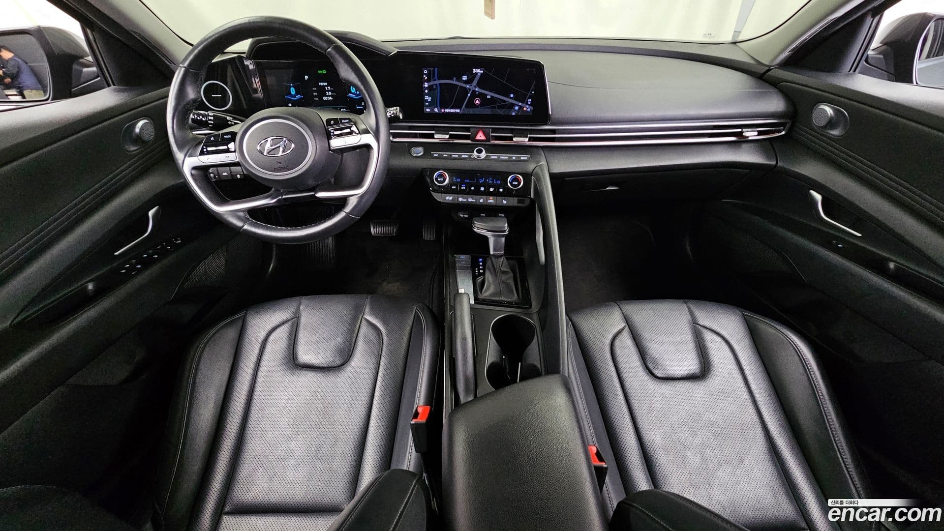 Main__Slider__Photo:AVANTE Hyundai 2021.2-6