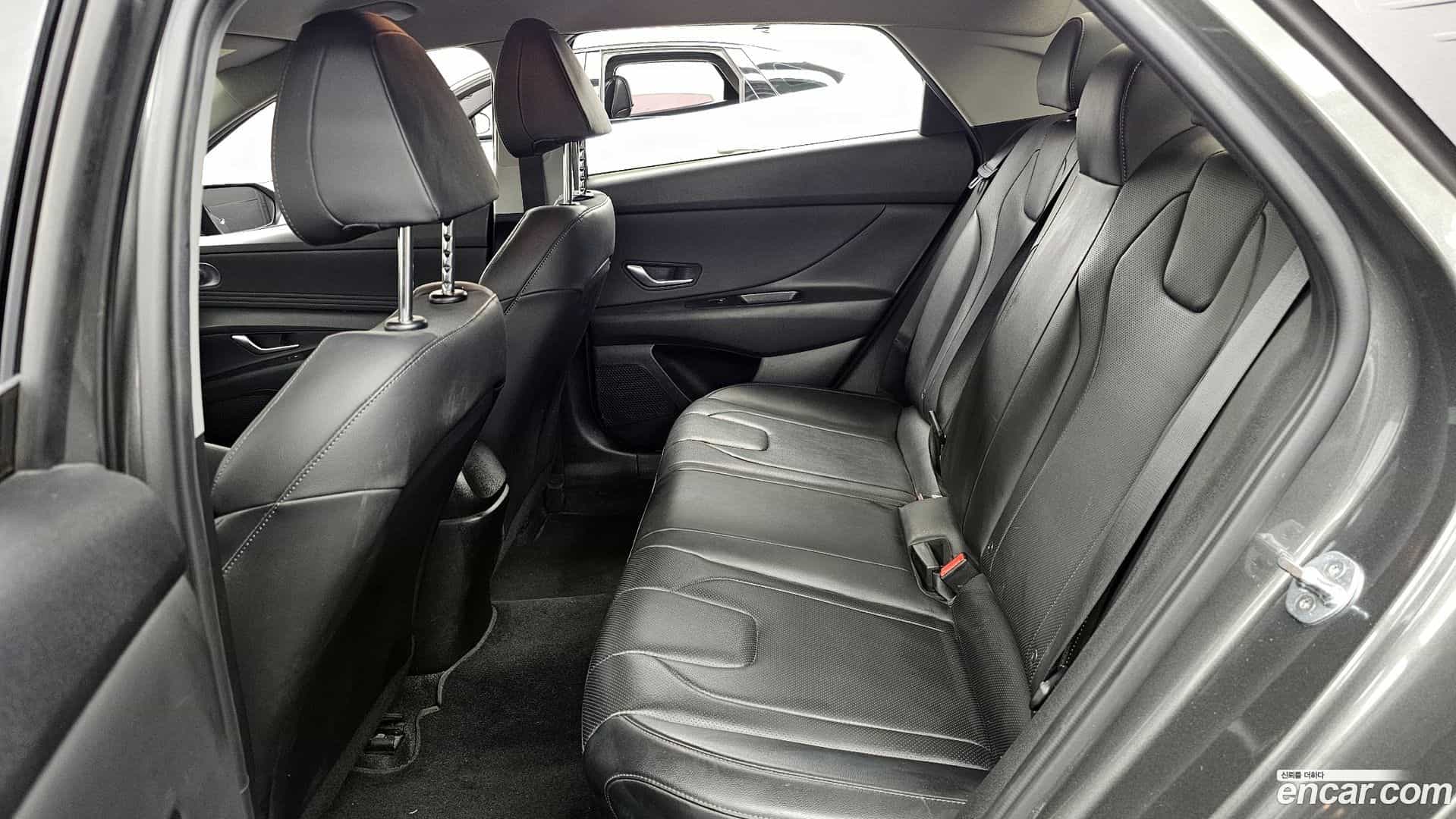 AVANTE Hyundai 2021.2-INNER-036