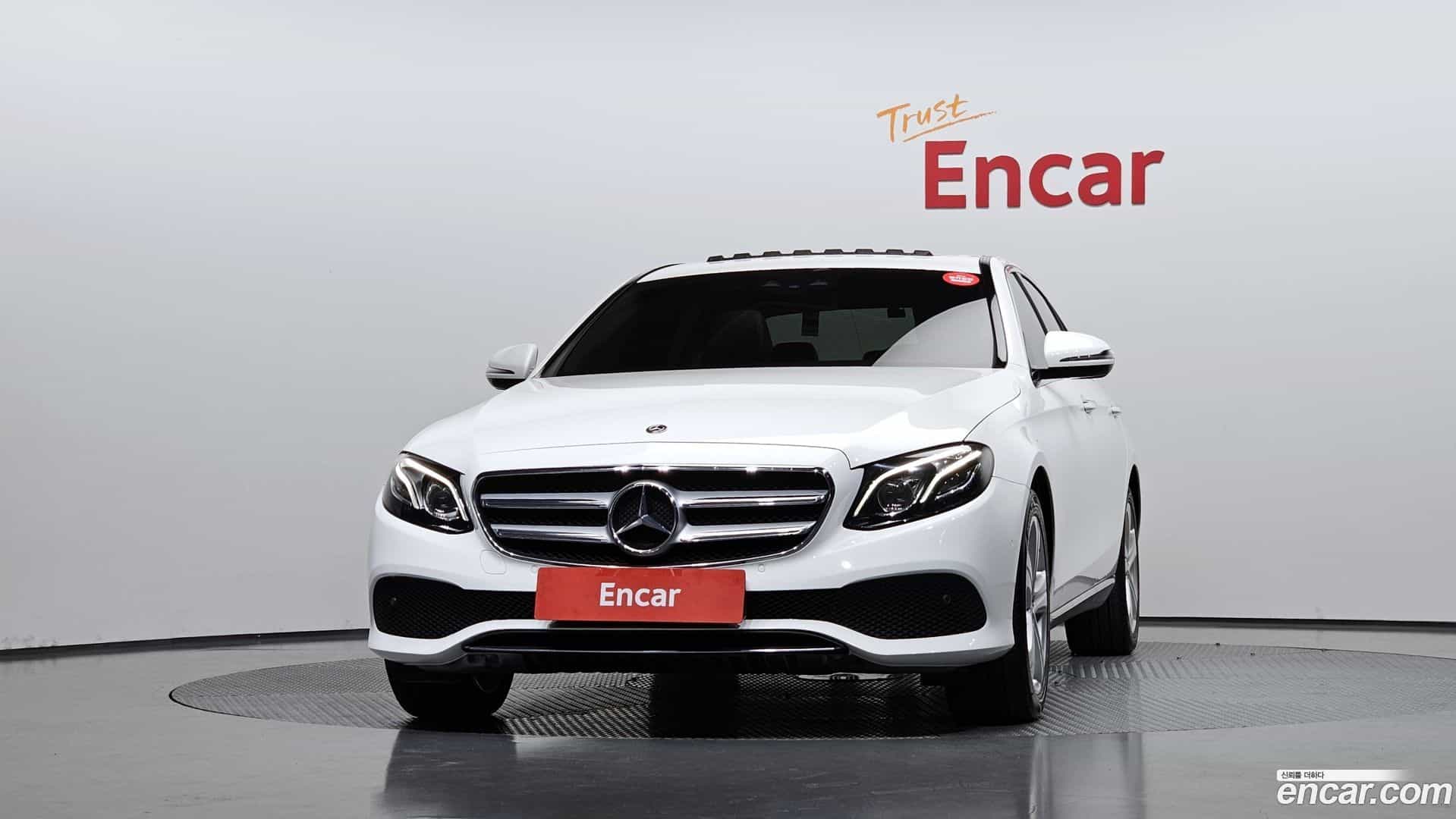 E-Class Mercedes-Benz 2018.2-OUTER-003