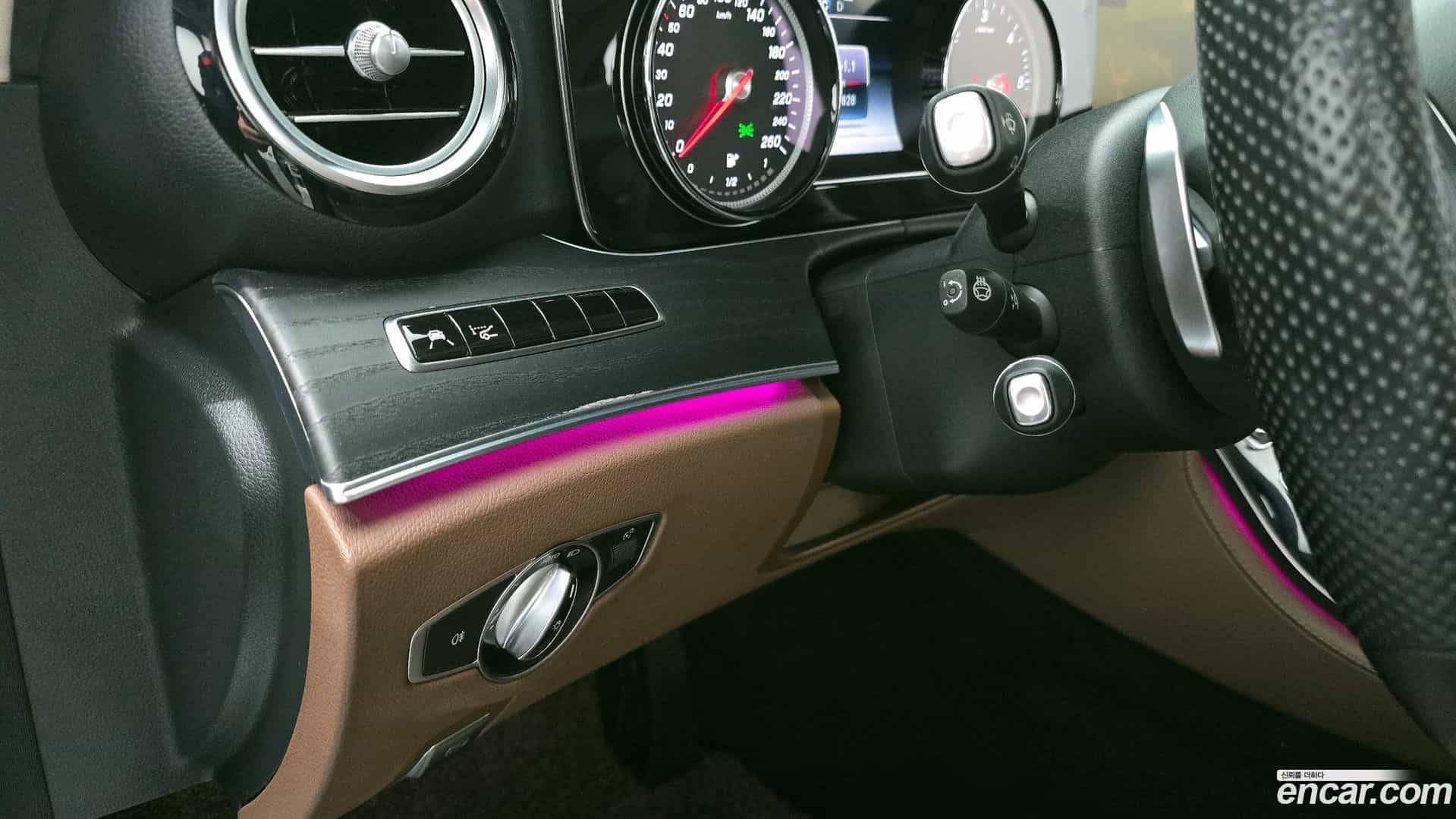 E-Class Mercedes-Benz 2018.2-OPTION-022