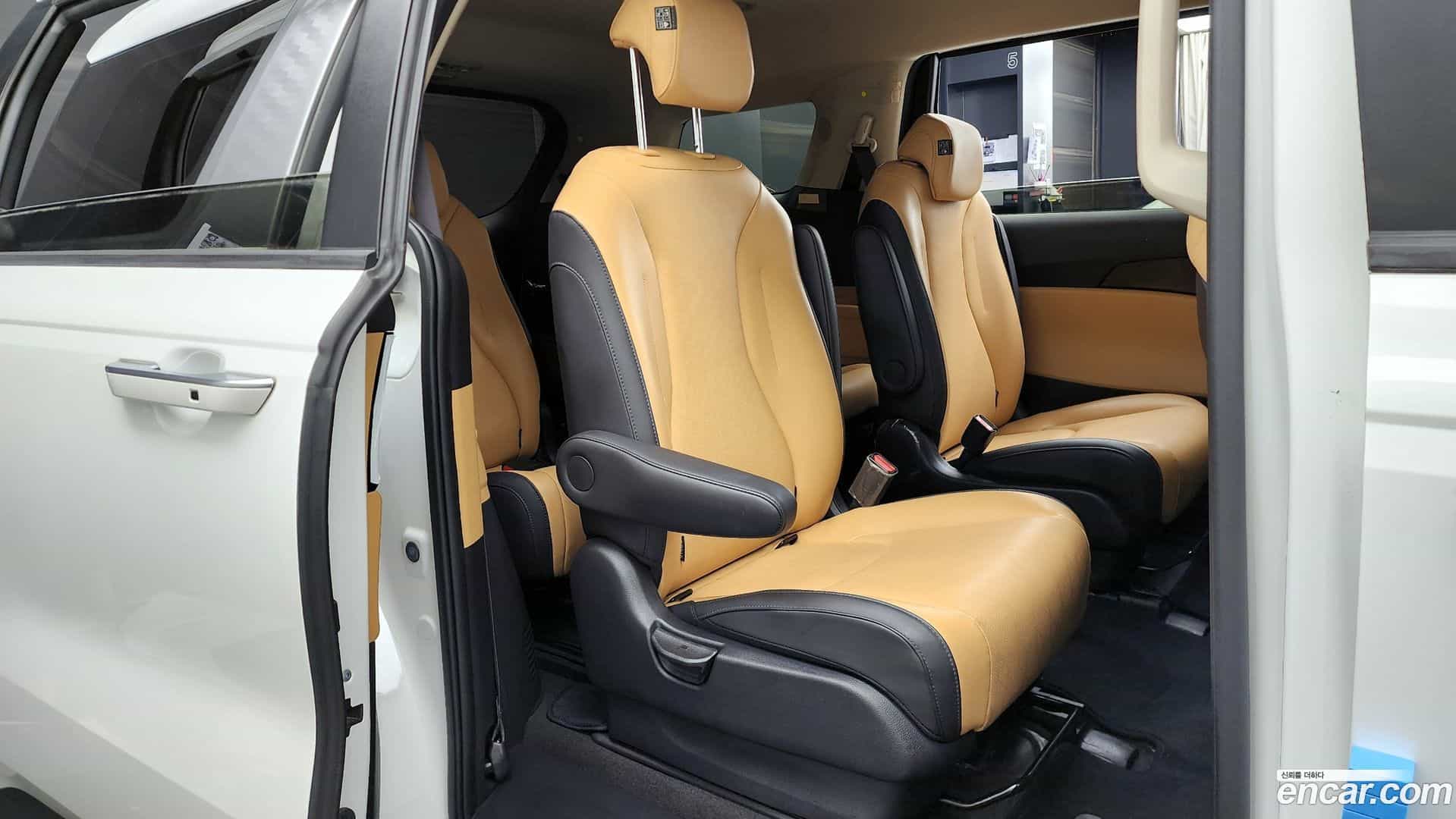 Canival Kia 2023.7-OPTION-016