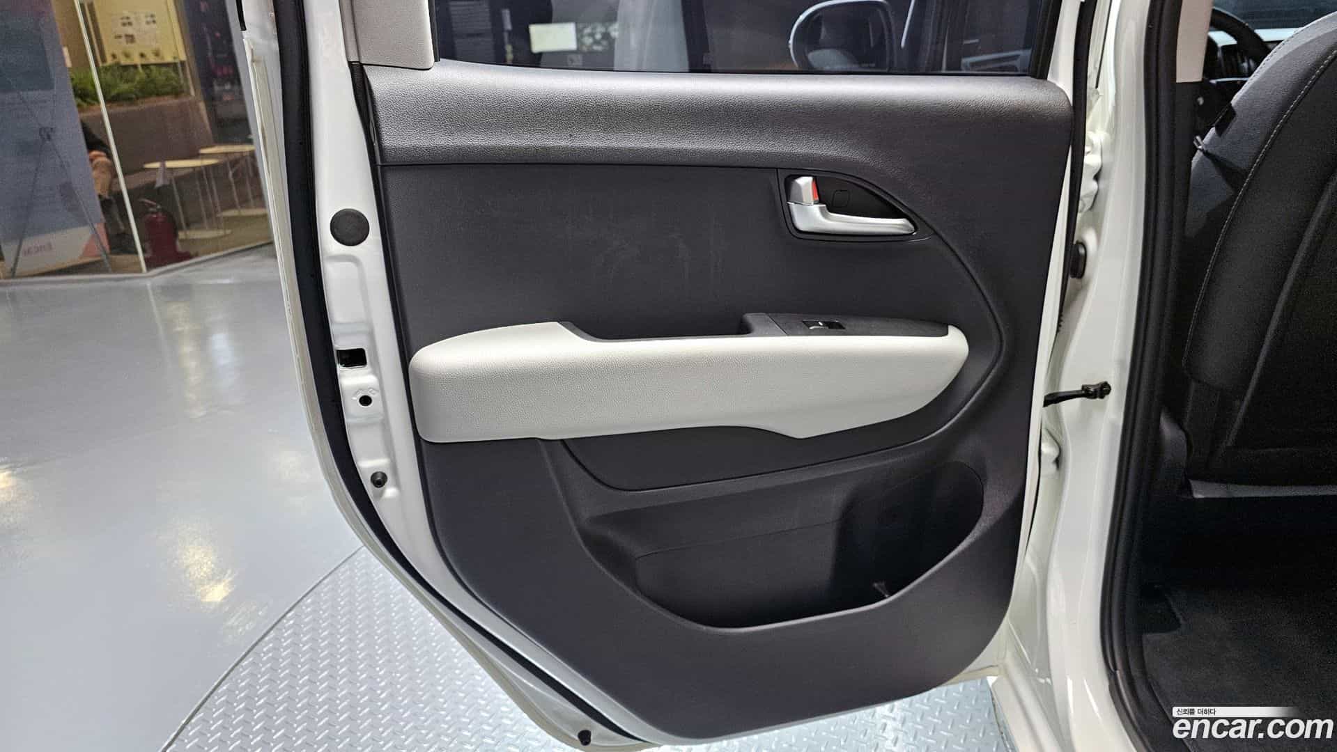 RAY Kia 2025.1-INNER-035