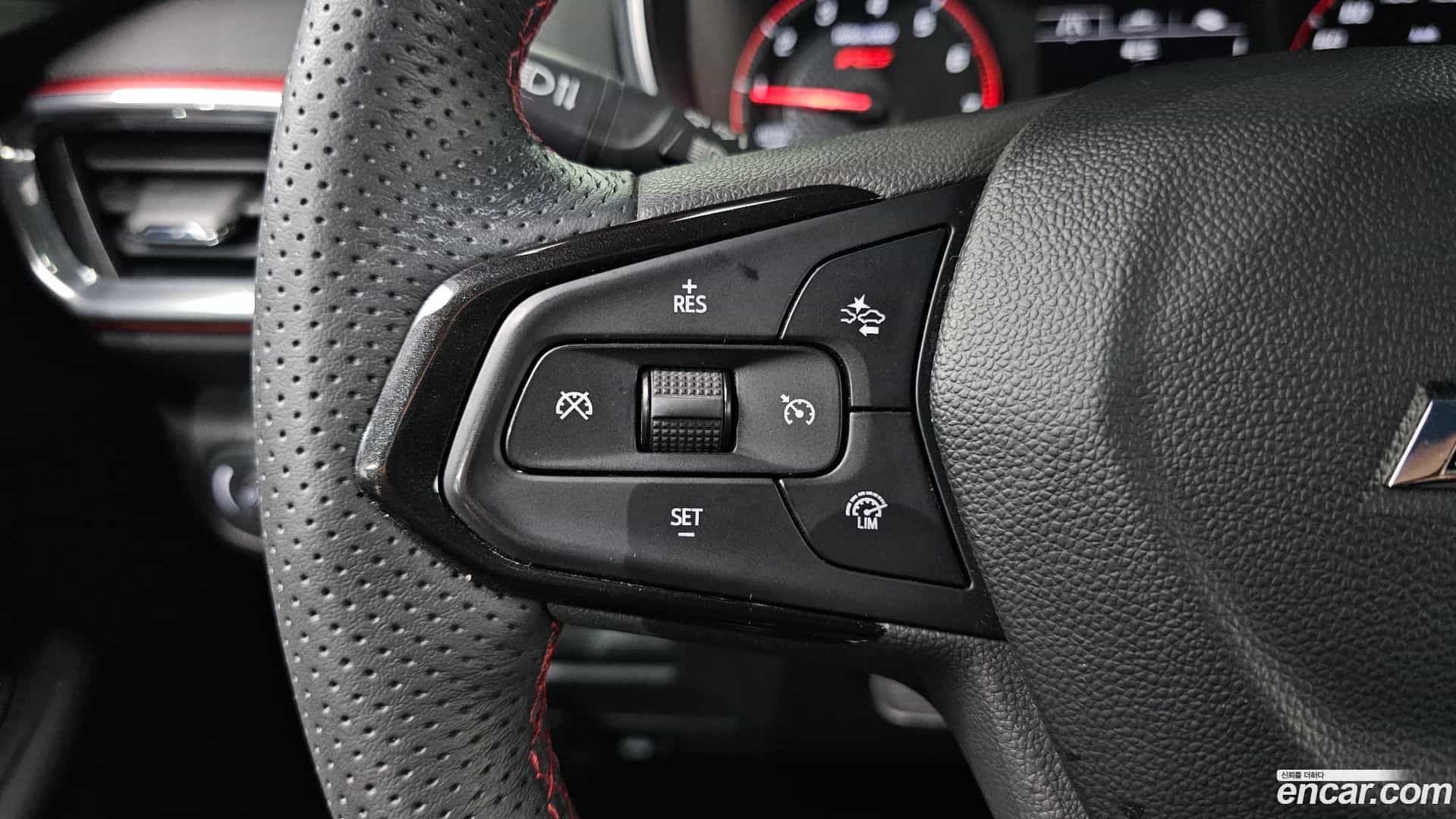 Trailblazer Chevrolet 2021.8-OPTION-023