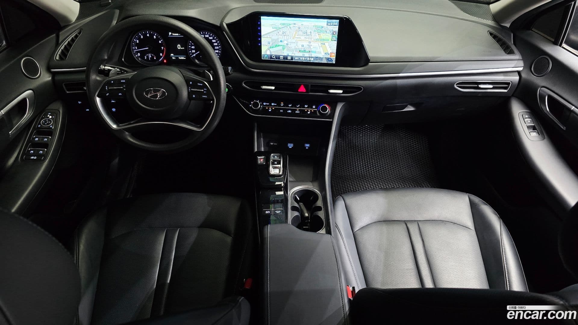 Main__Slider__Photo:Sonata Hyundai 2022.1-6