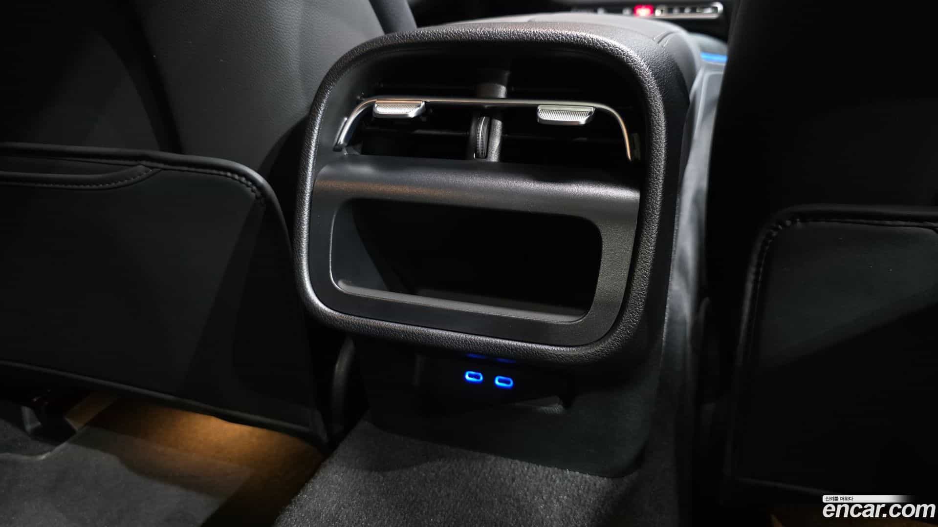E-Class Mercedes-Benz 2025.8-OPTION-044