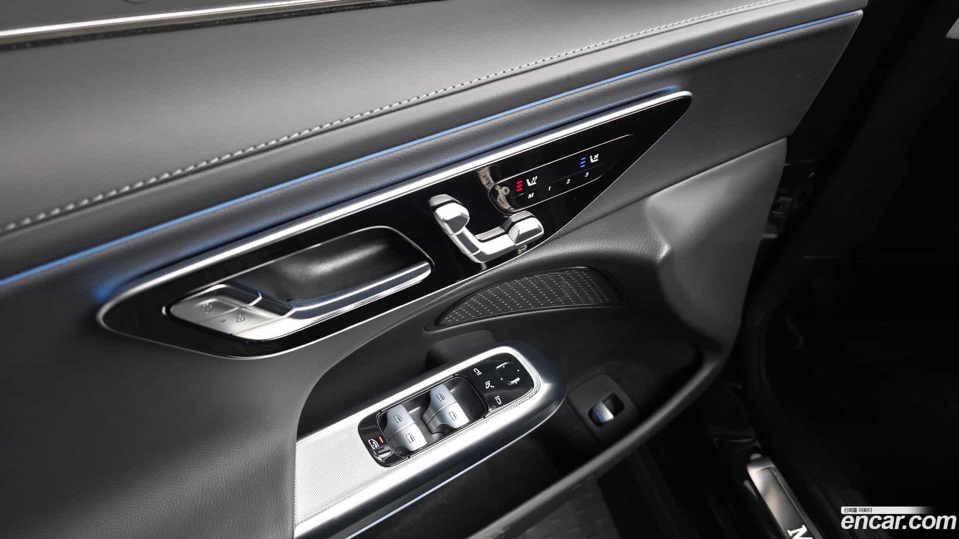 E-Class Mercedes-Benz 2025.8-OPTION-049