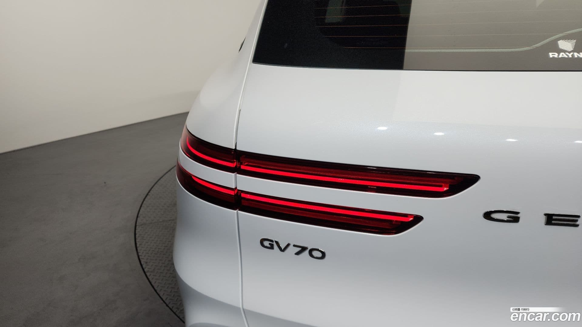 Main__Slider__Photo:GV70 Genesis 2021.3-22