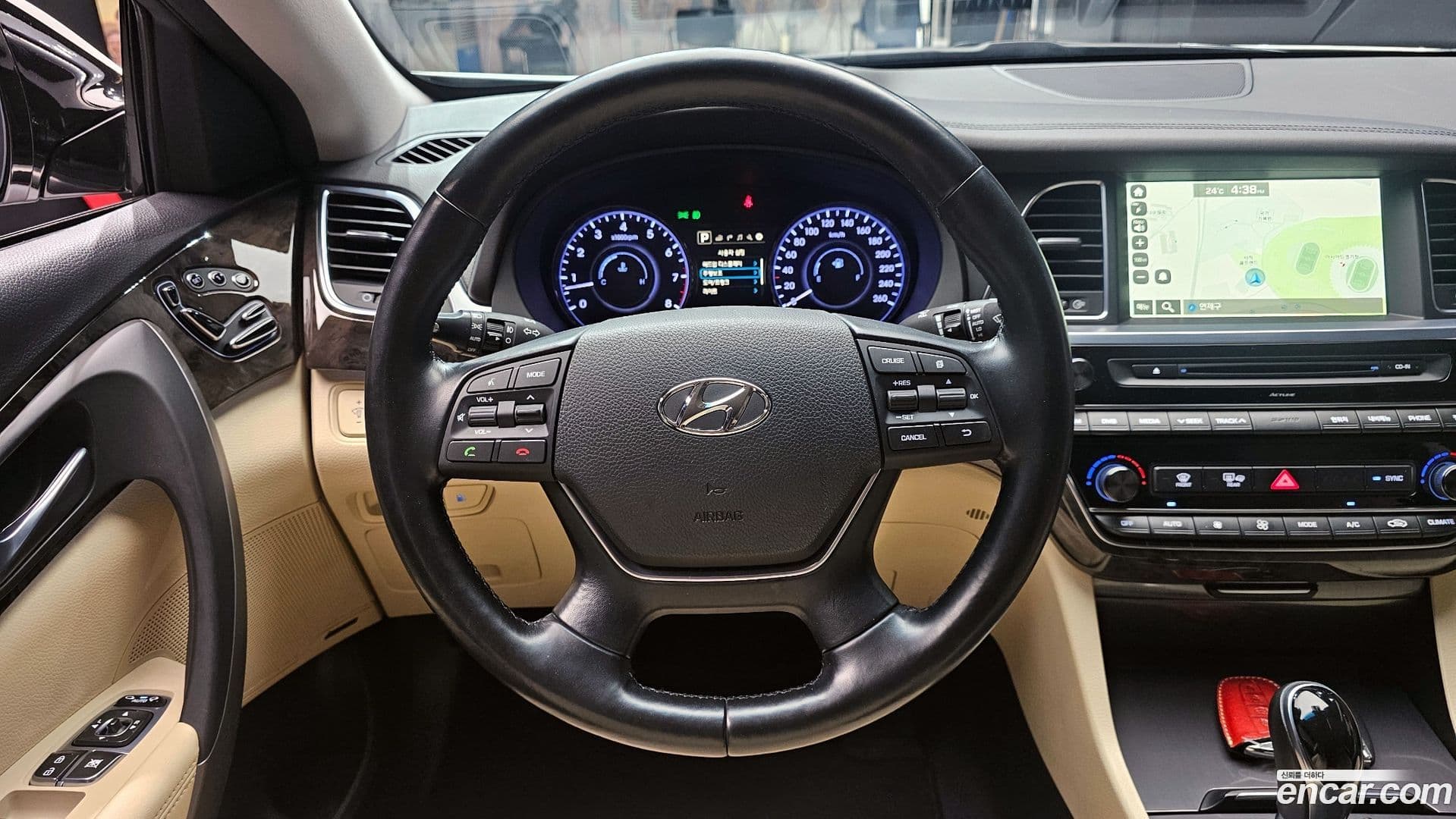 Main__Slider__Photo:Aslan Hyundai 2014.10-11