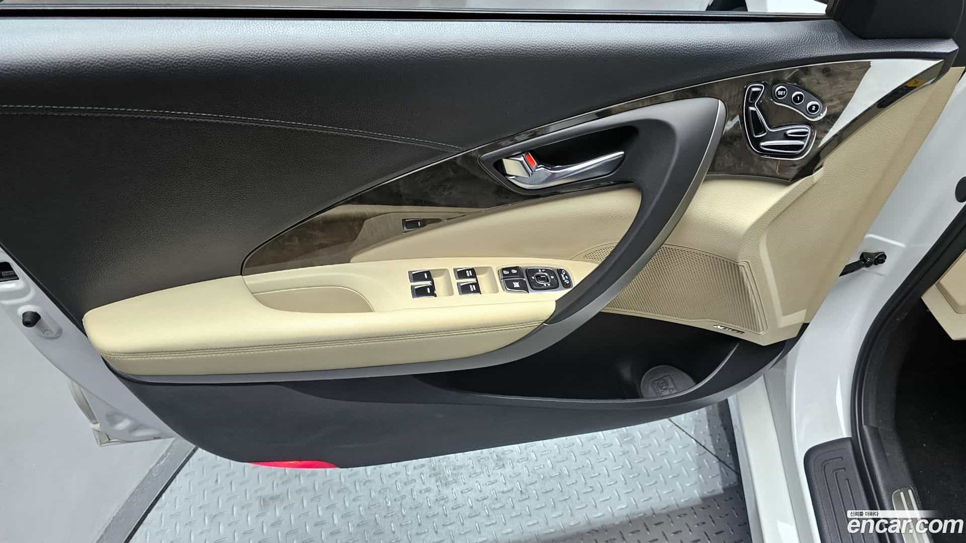 Aslan Hyundai 2014.10-INNER-034