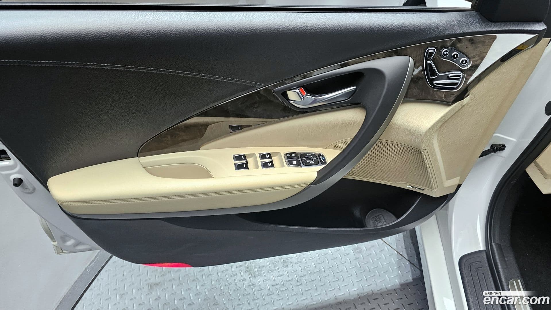 Main__Slider__Photo:Aslan Hyundai 2014.10-23