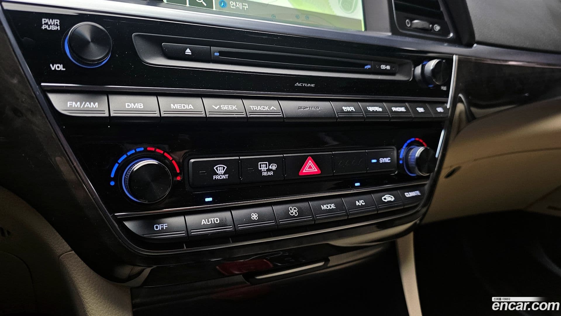 Main__Slider__Photo:Aslan Hyundai 2014.10-27