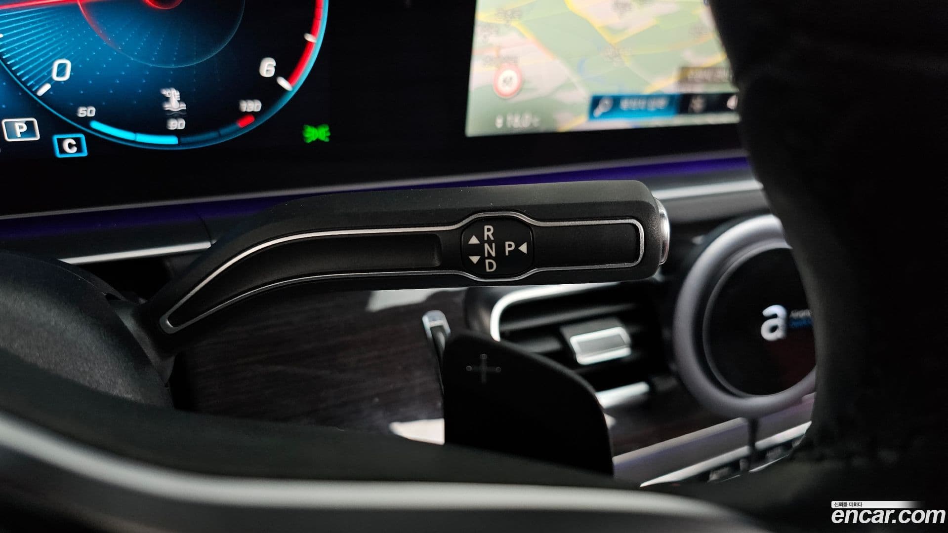 Main__Slider__Photo:GLE-Class Mercedes-Benz 2020.10-8