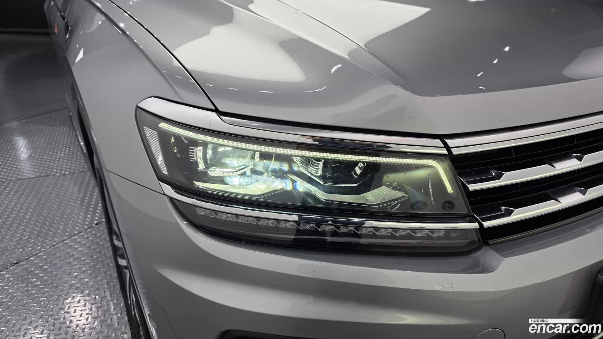 Tiguan Volkswagen 2020.11-OUTER-032