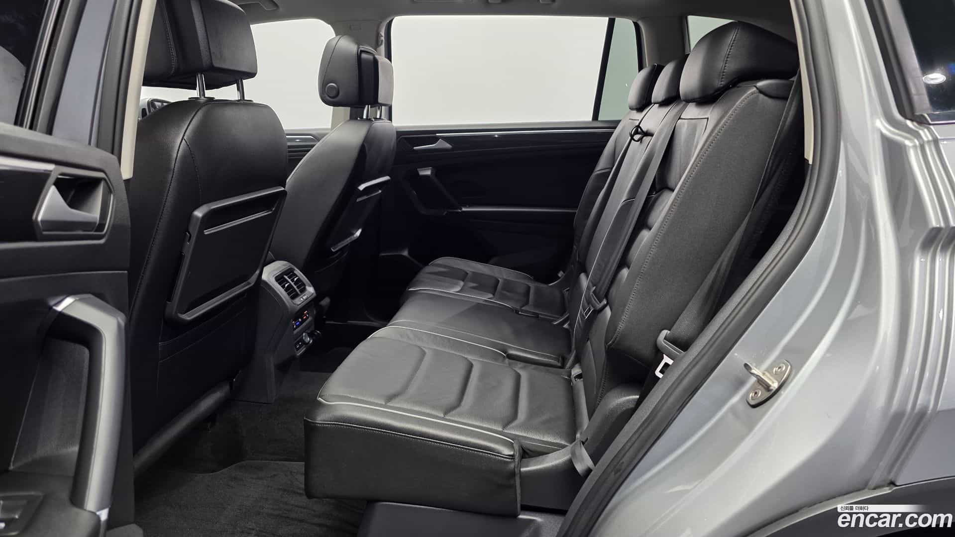 Tiguan Volkswagen 2020.11-INNER-036