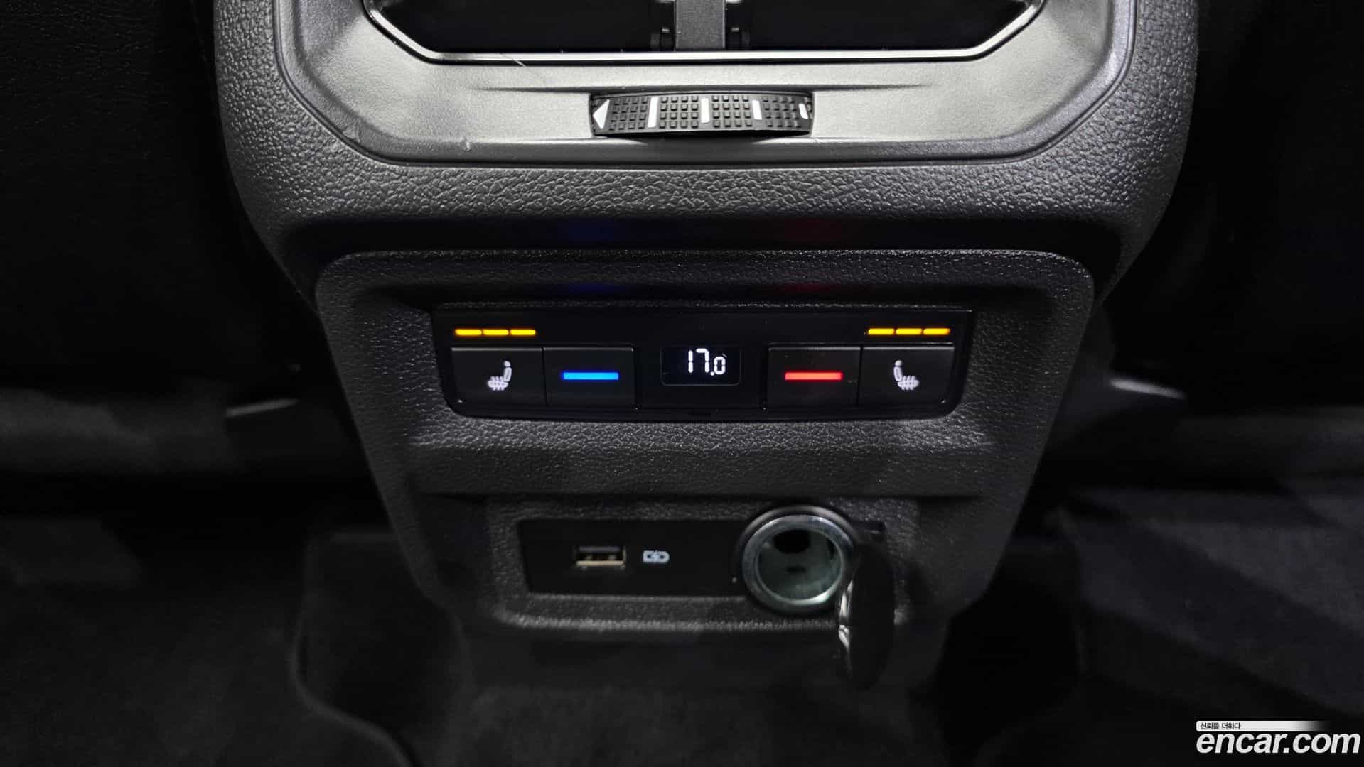 Tiguan Volkswagen 2020.11-OPTION-040