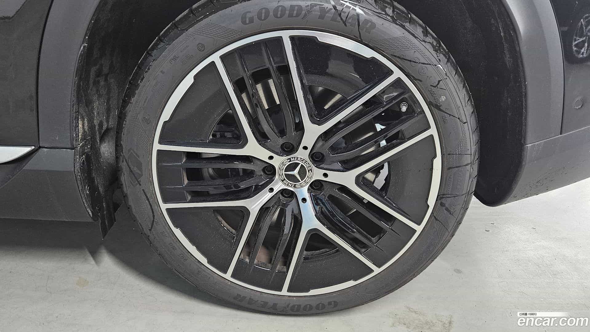 EQE Mercedes-Benz 2025.4-OPTION-023
