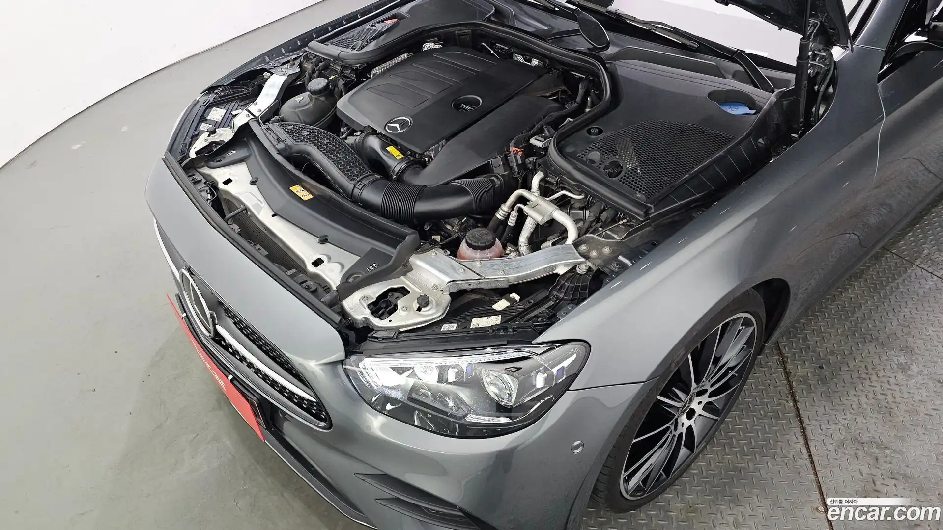 E-Class Mercedes-Benz 2023.2-OUTER-006