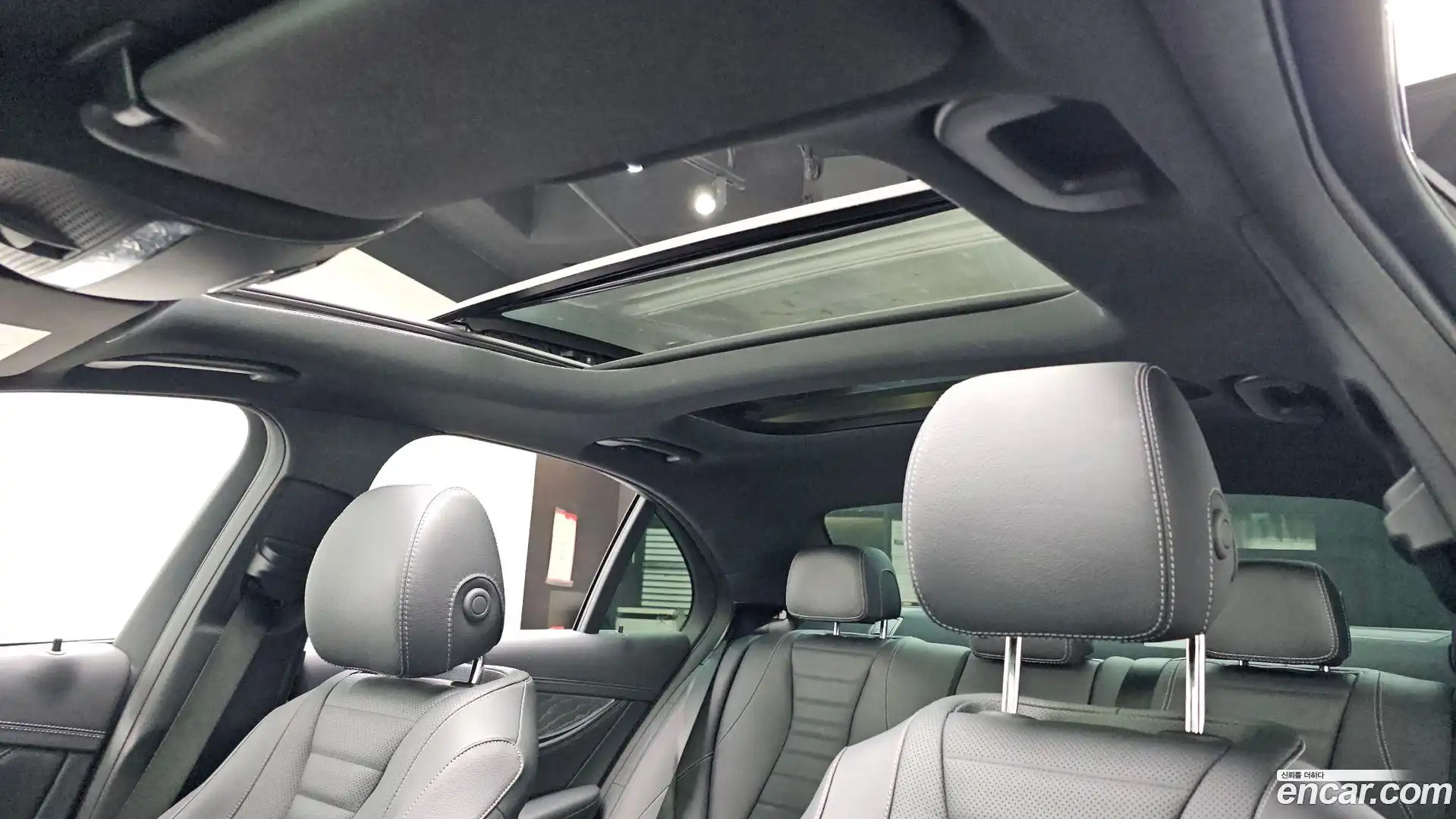 E-Class Mercedes-Benz 2023.2-OPTION-022