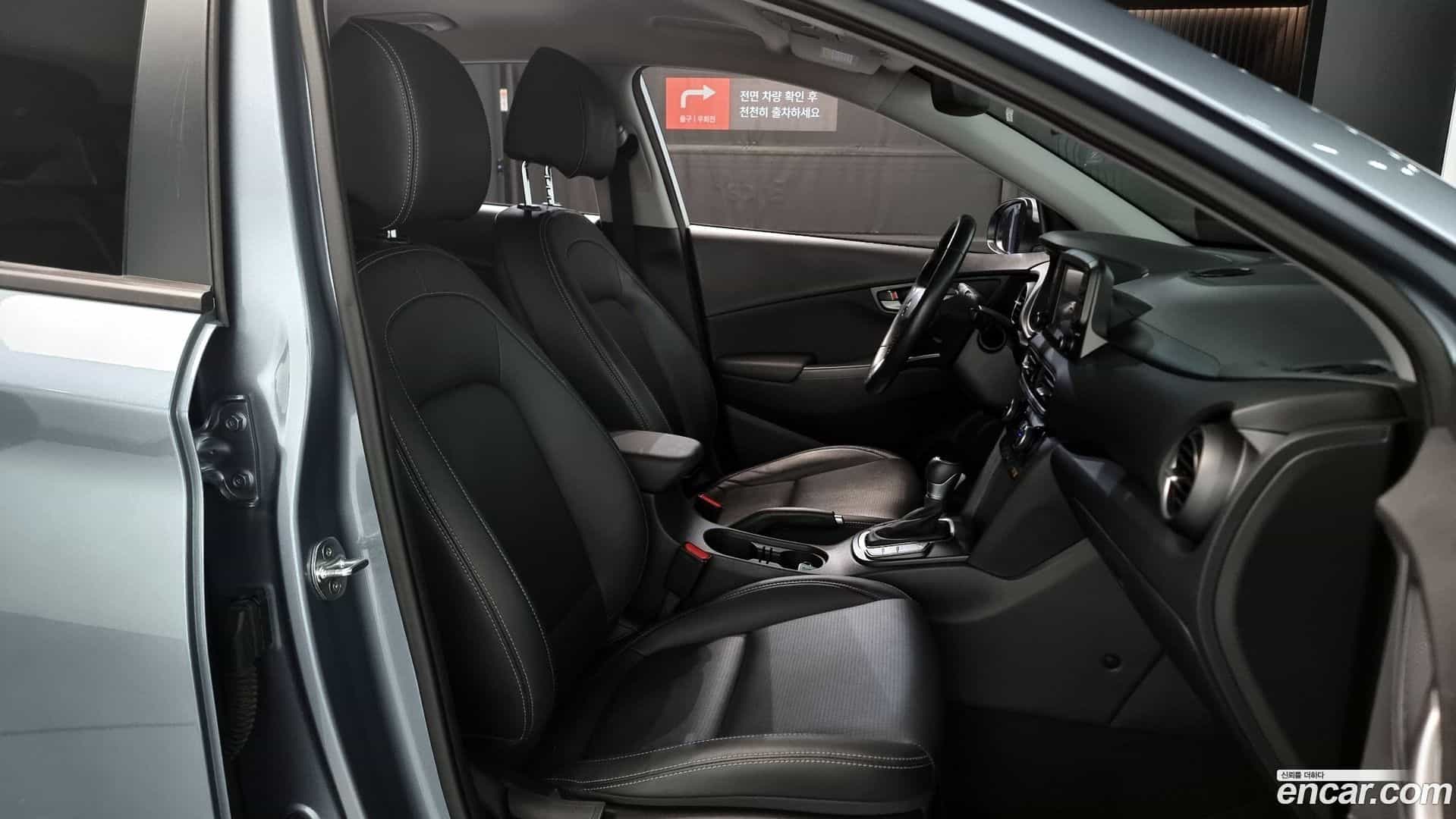 Kona Hyundai 2019.3-INNER-036