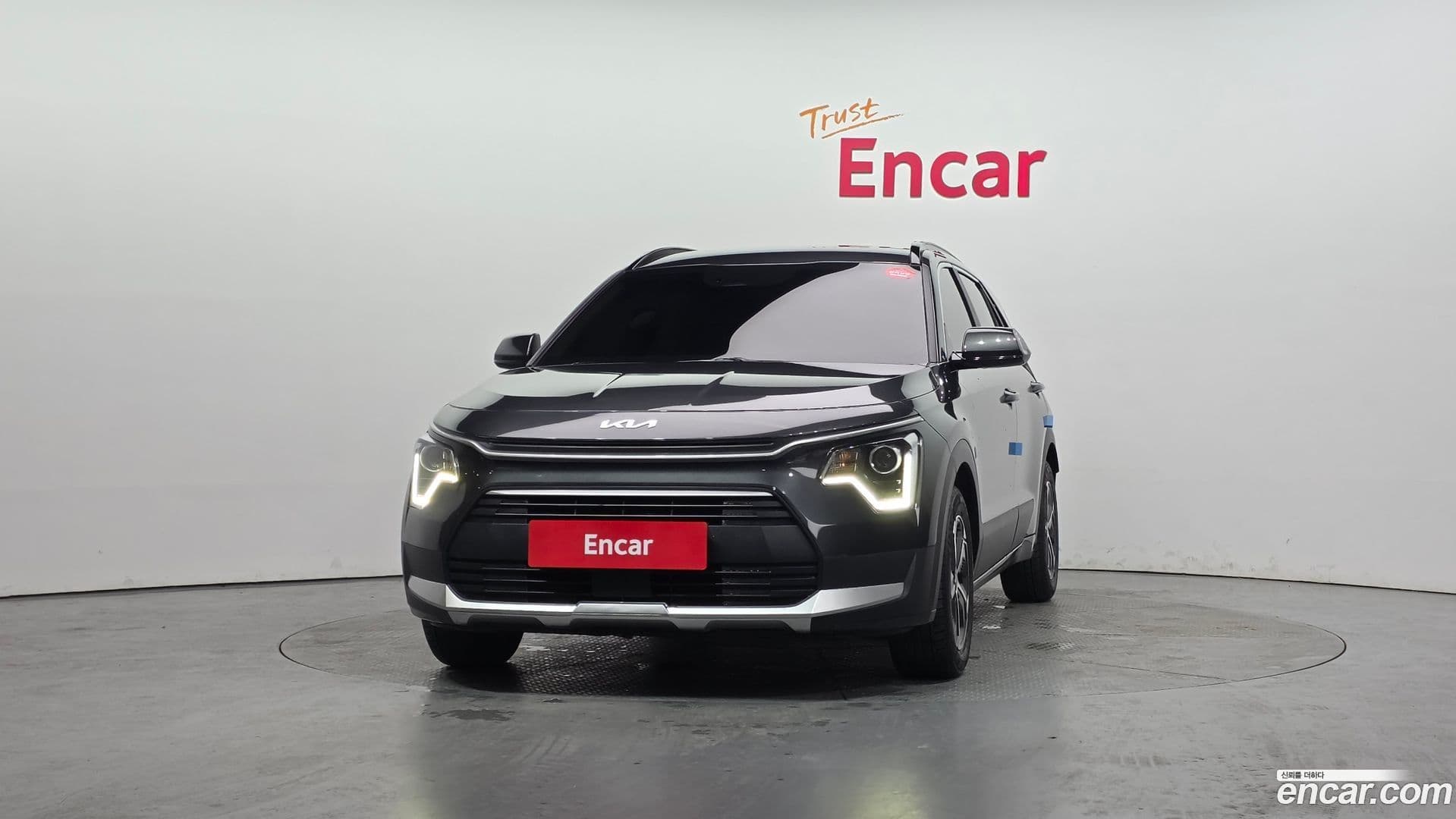 Main__Slider__Photo:Niro Kia 2024.1-2
