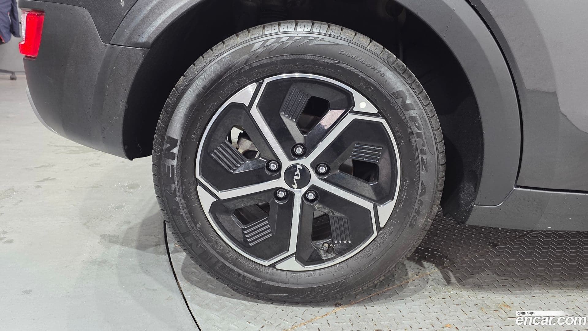 Main__Slider__Photo:Niro Kia 2024.1-4