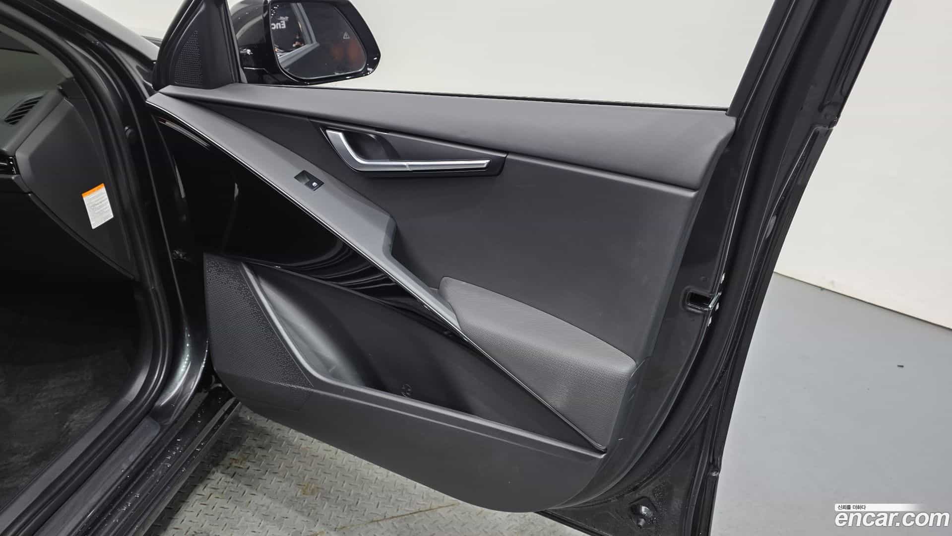 Niro Kia 2024.1-INNER-034