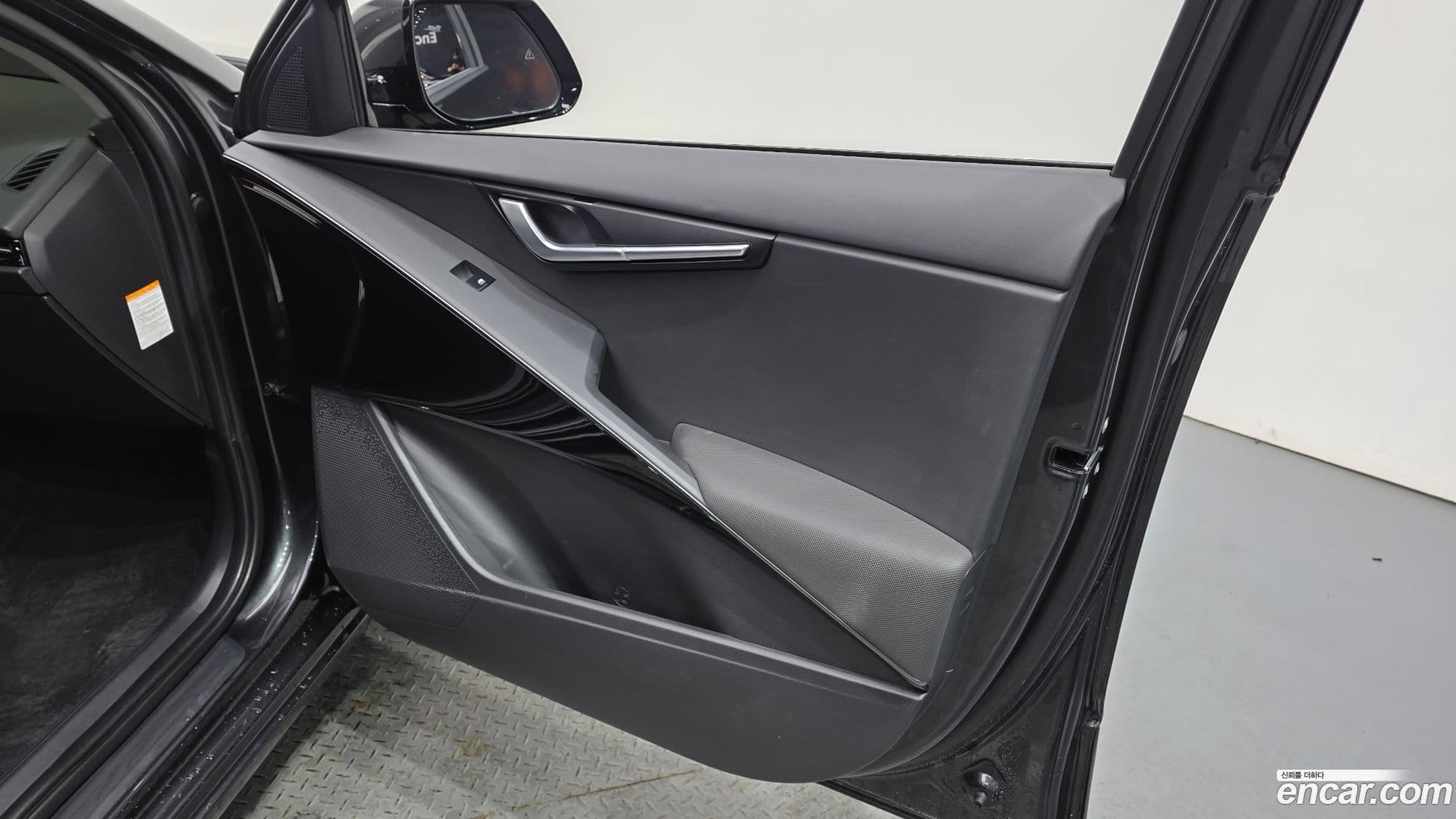 Main__Slider__Photo:Niro Kia 2024.1-23