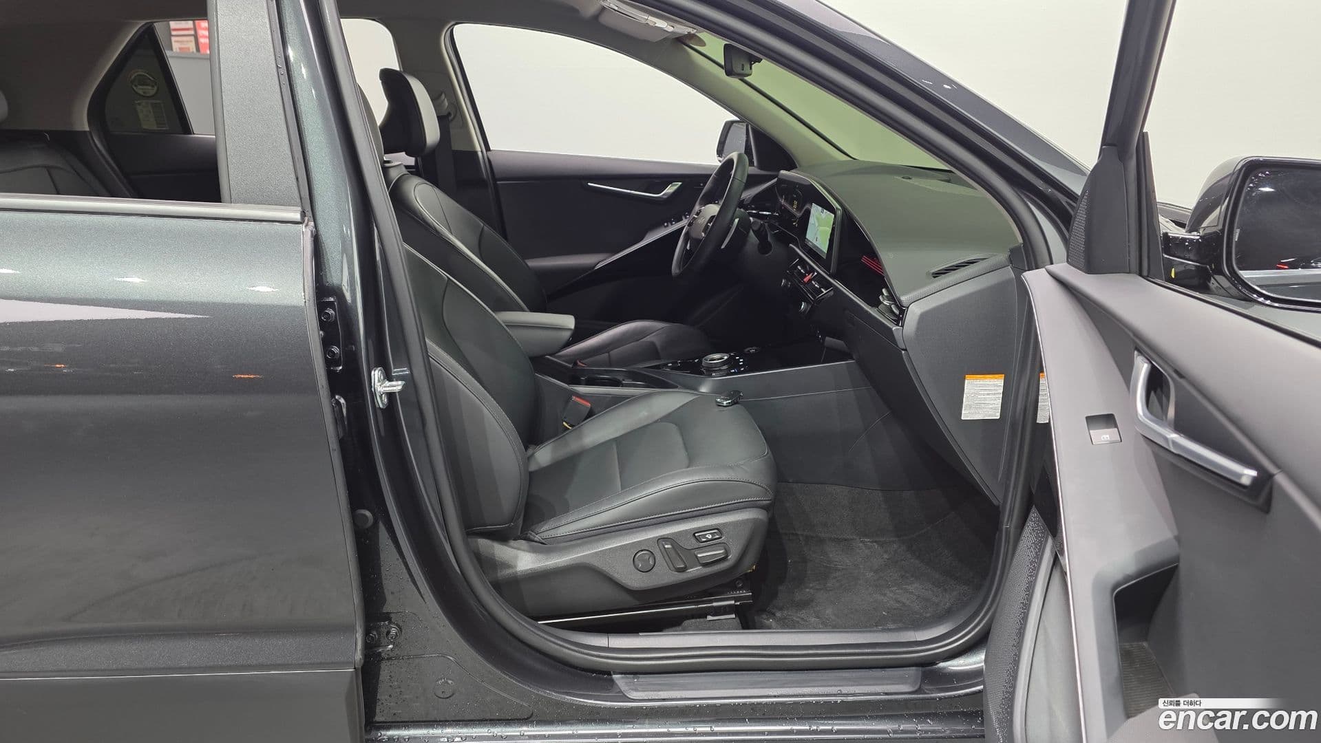 Main__Slider__Photo:Niro Kia 2024.1-25