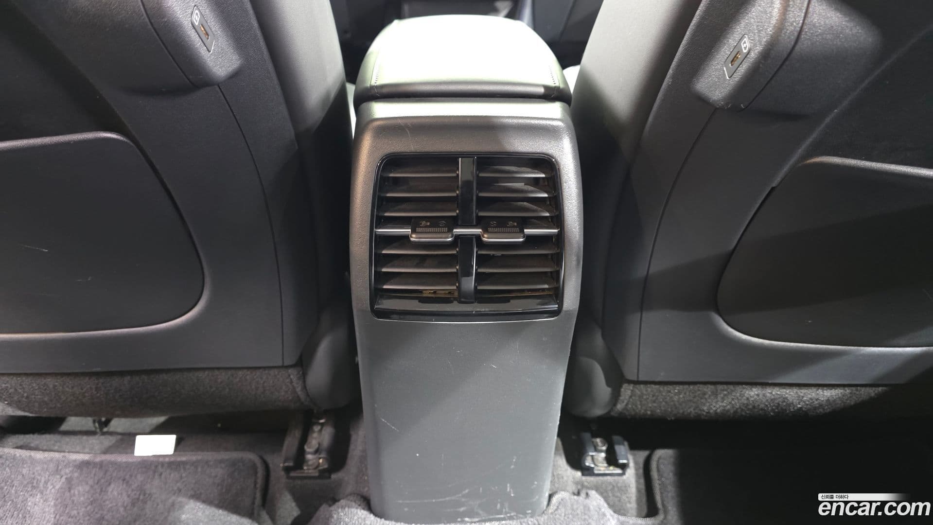 Main__Slider__Photo:Niro Kia 2024.1-28