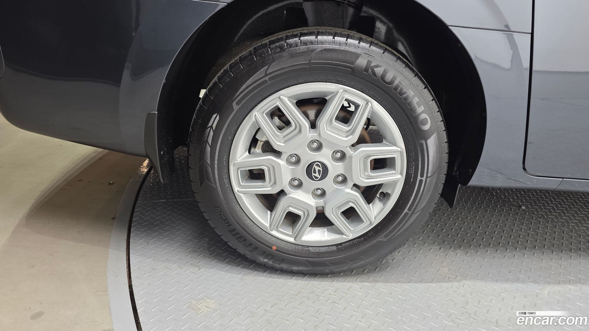 Main__Slider__Photo:Staria Hyundai 2024.10-4
